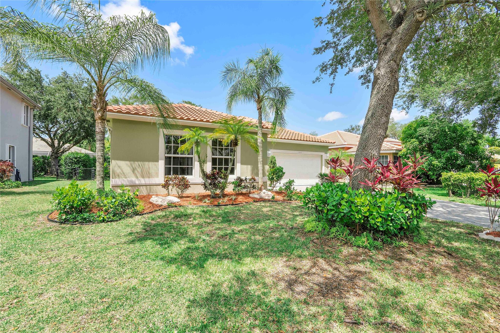11517 NW 49th Court