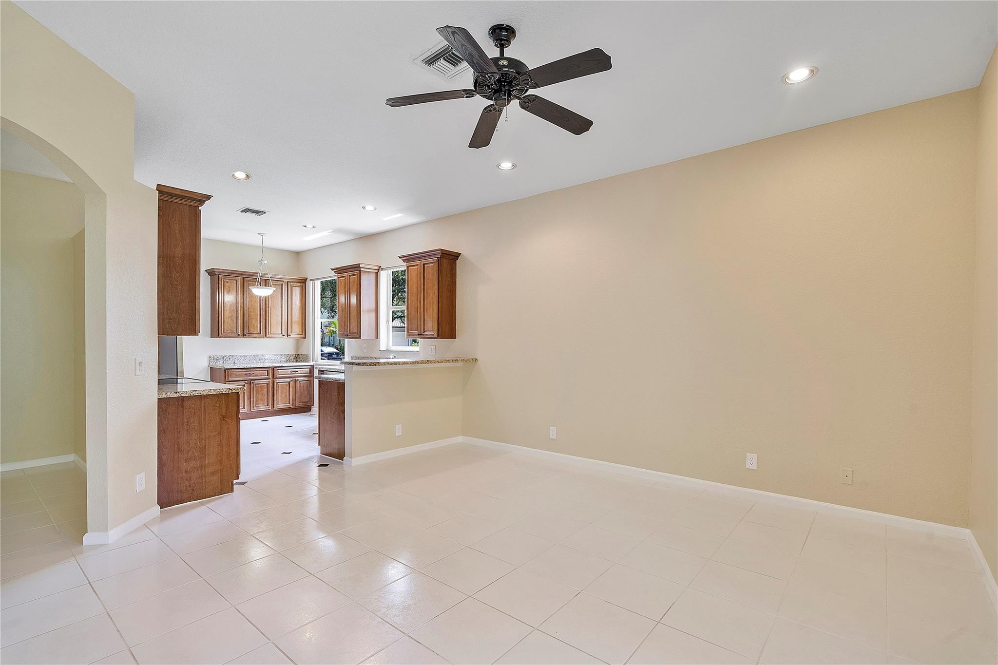 11517 NW 49th Court