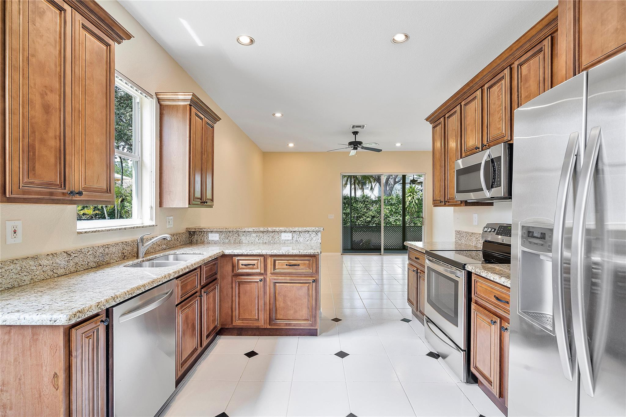 11517 NW 49th Court