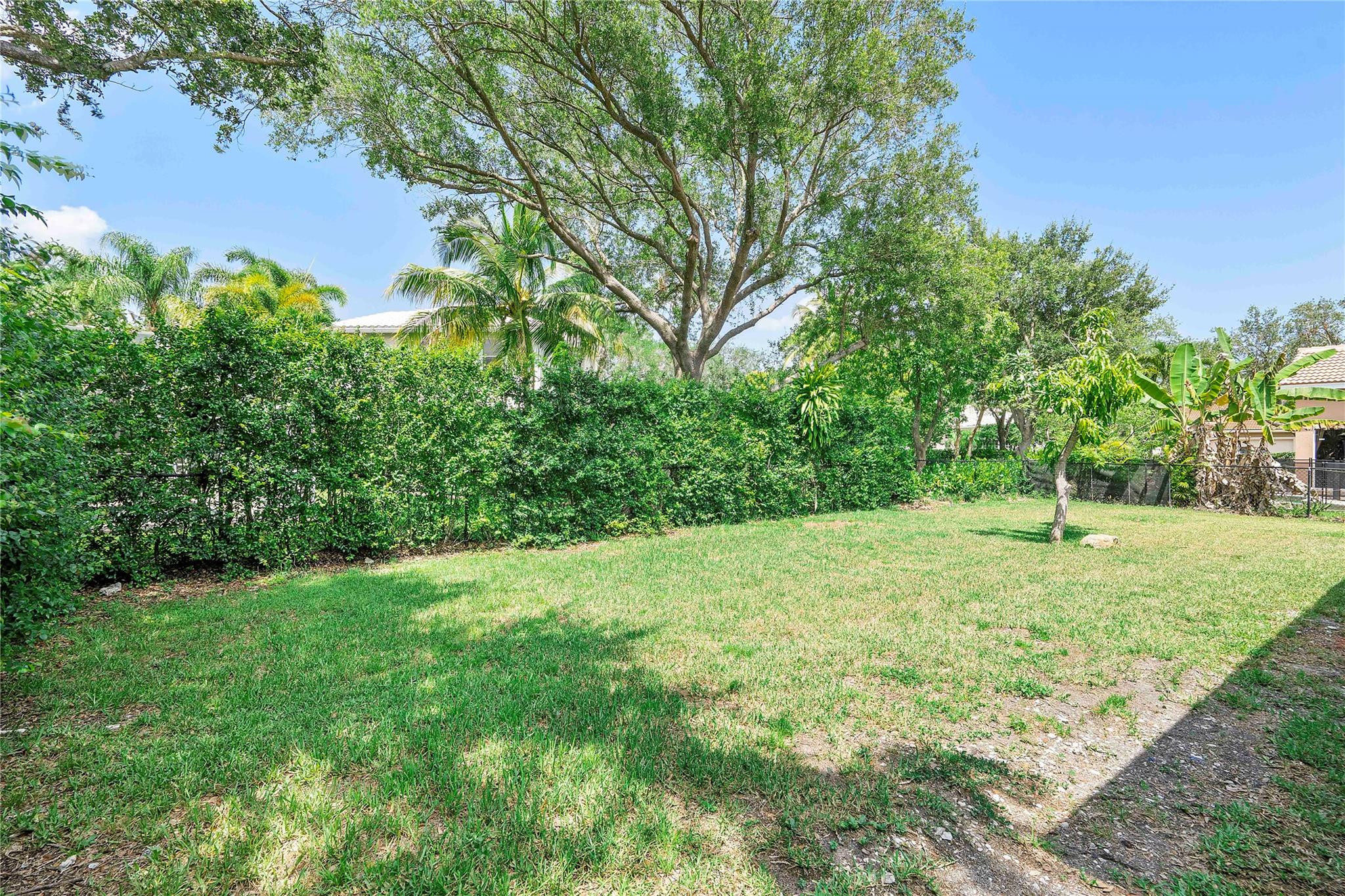 11517 NW 49th Court