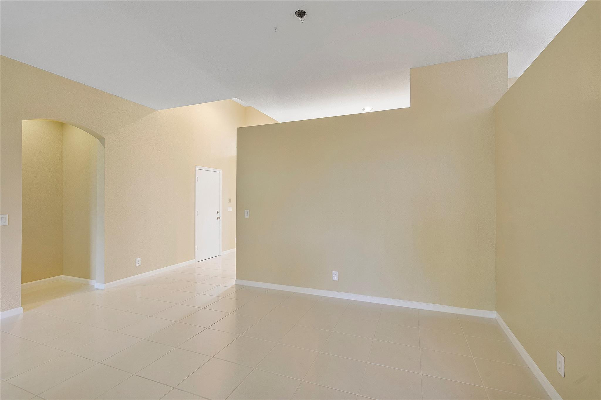 11517 NW 49th Court