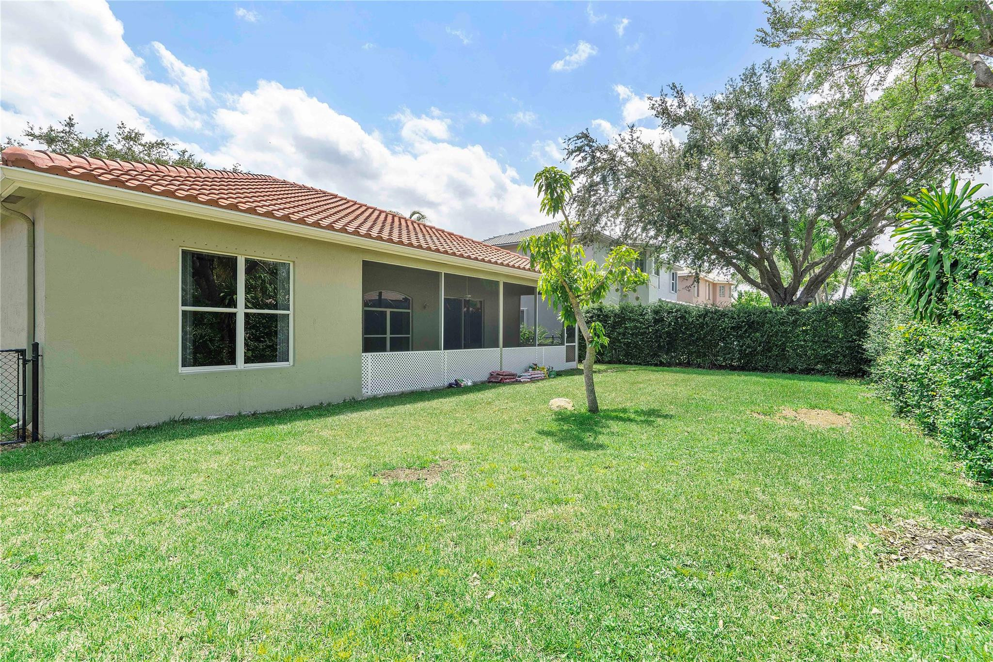 11517 NW 49th Court