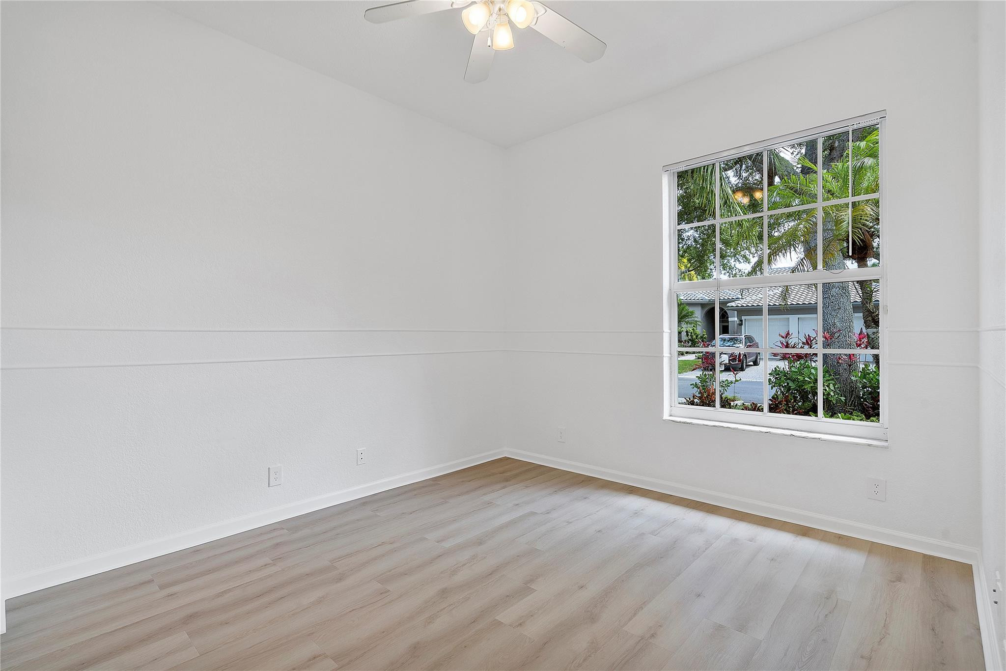 11517 NW 49th Court