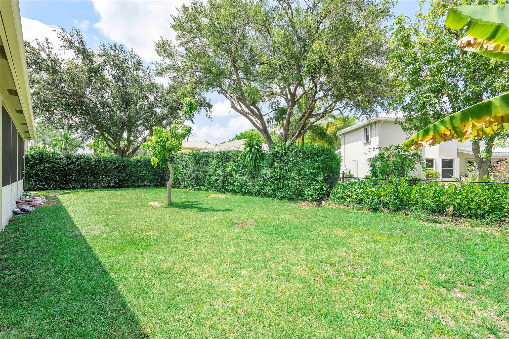 11517 NW 49th Court