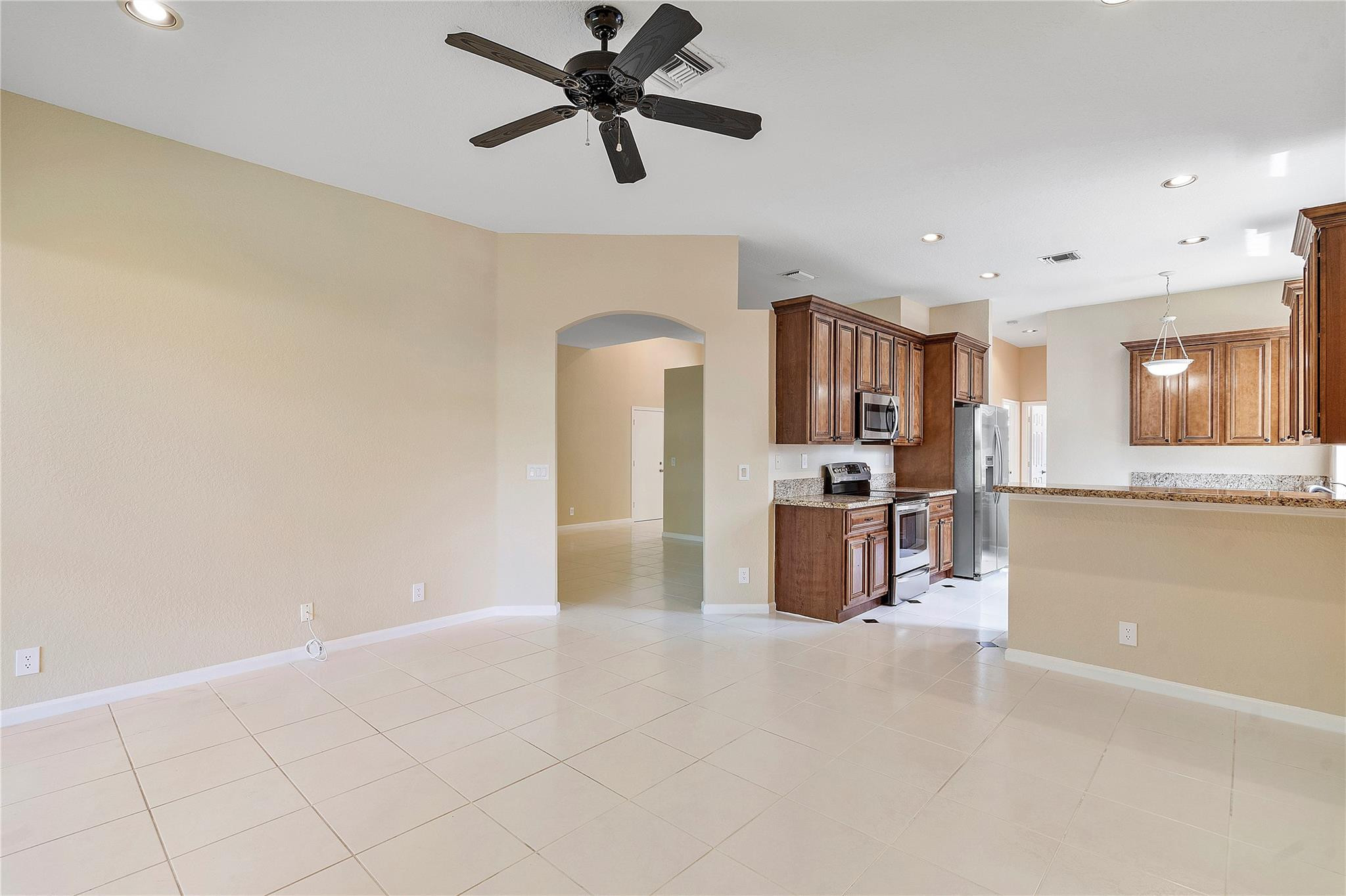 11517 NW 49th Court