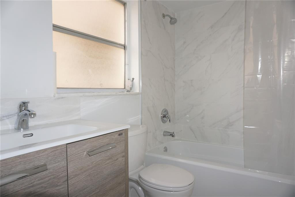 7705 SW 86th Street B-209