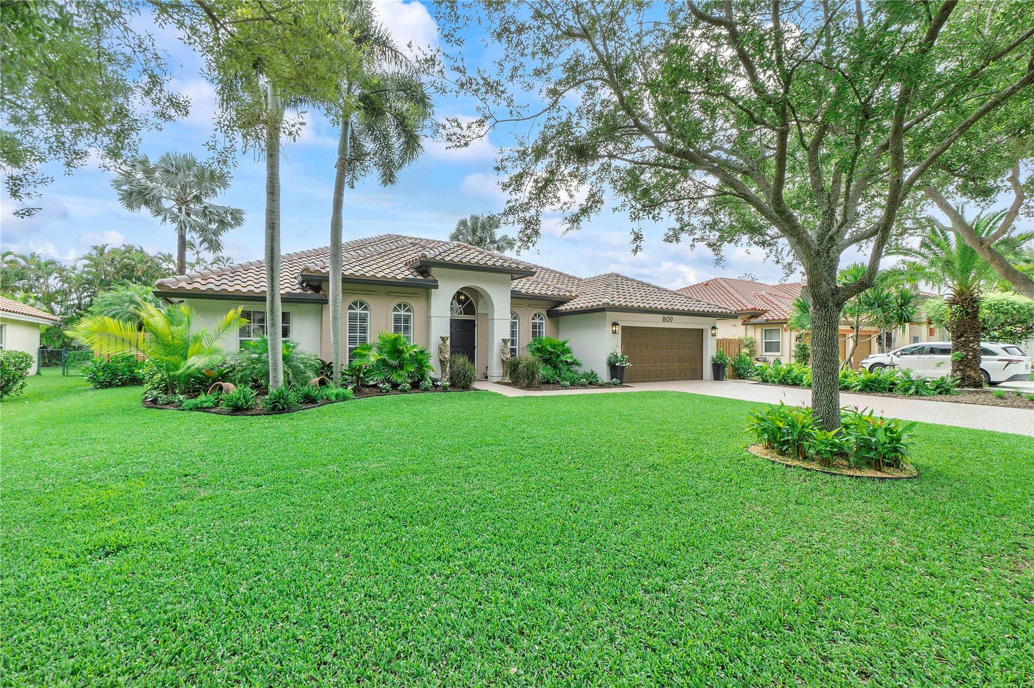 1609 NW 102nd Way