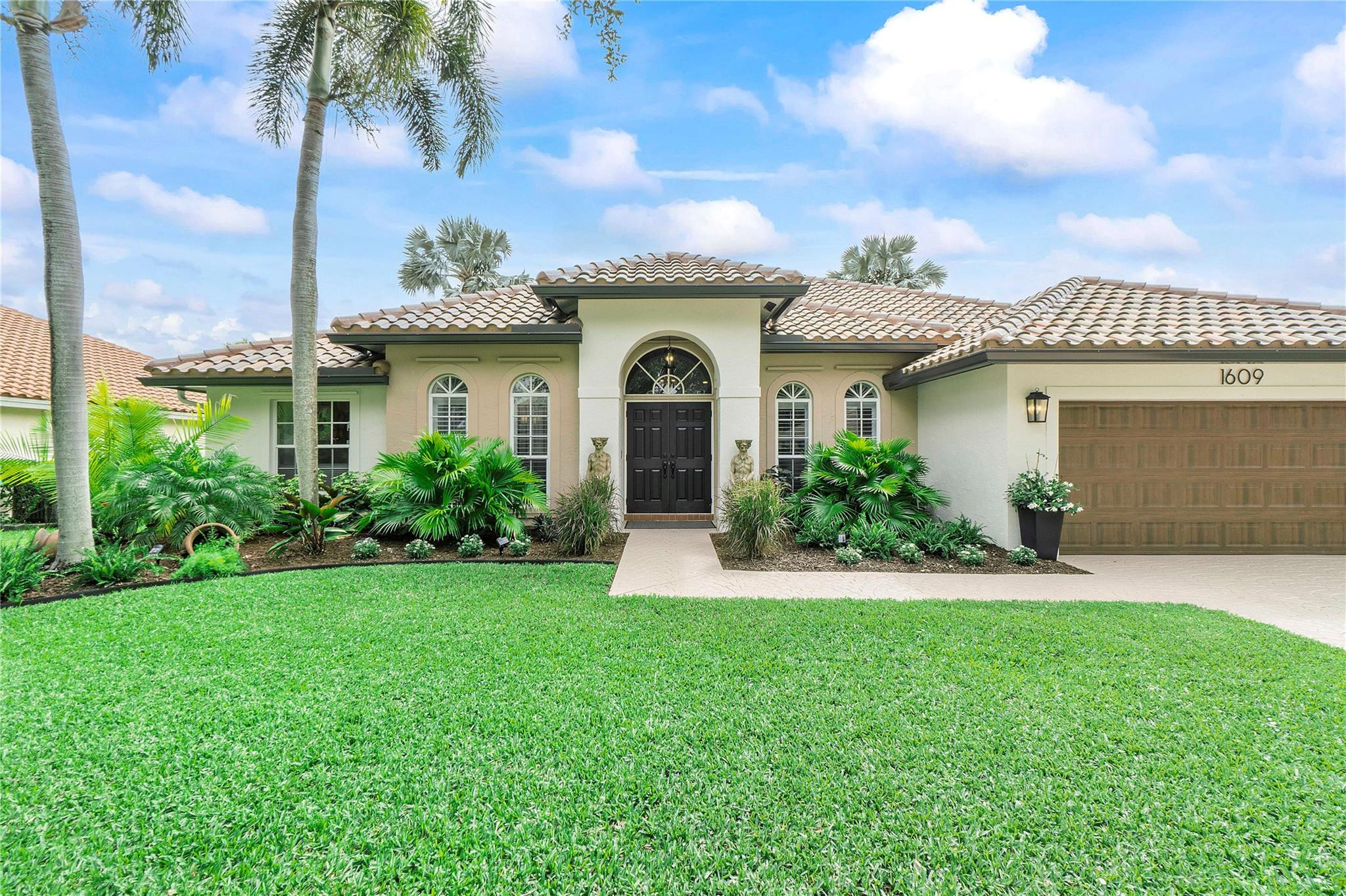 1609 NW 102nd Way
