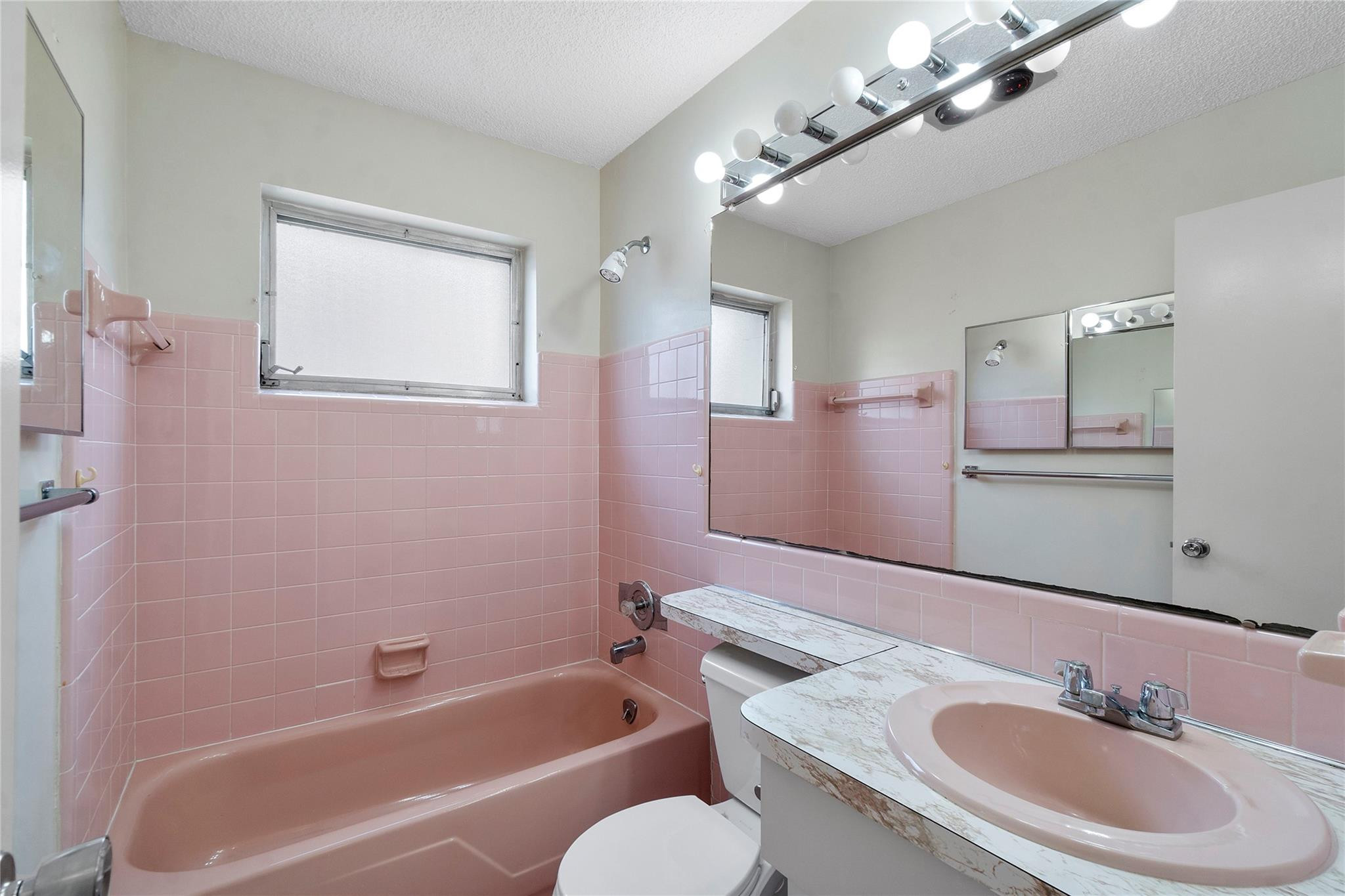 4401 NW 49th Drive