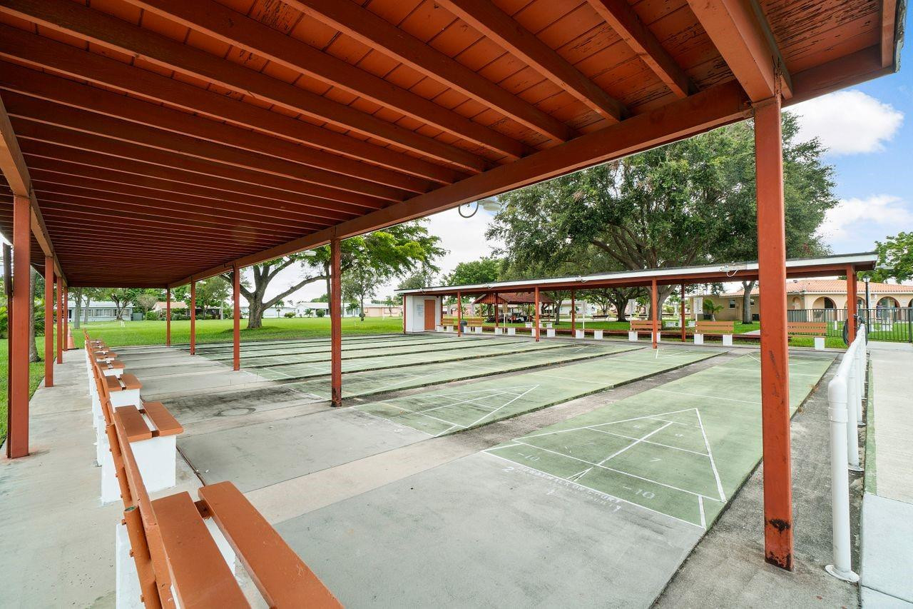 4401 NW 49th Drive