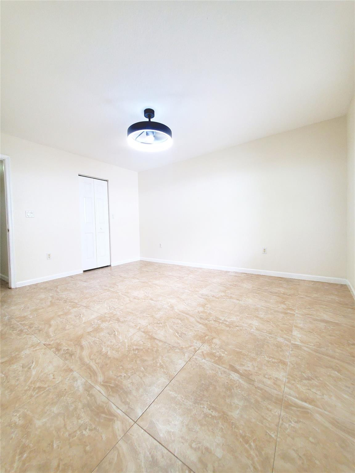 11527 Royal Palm Boulevard