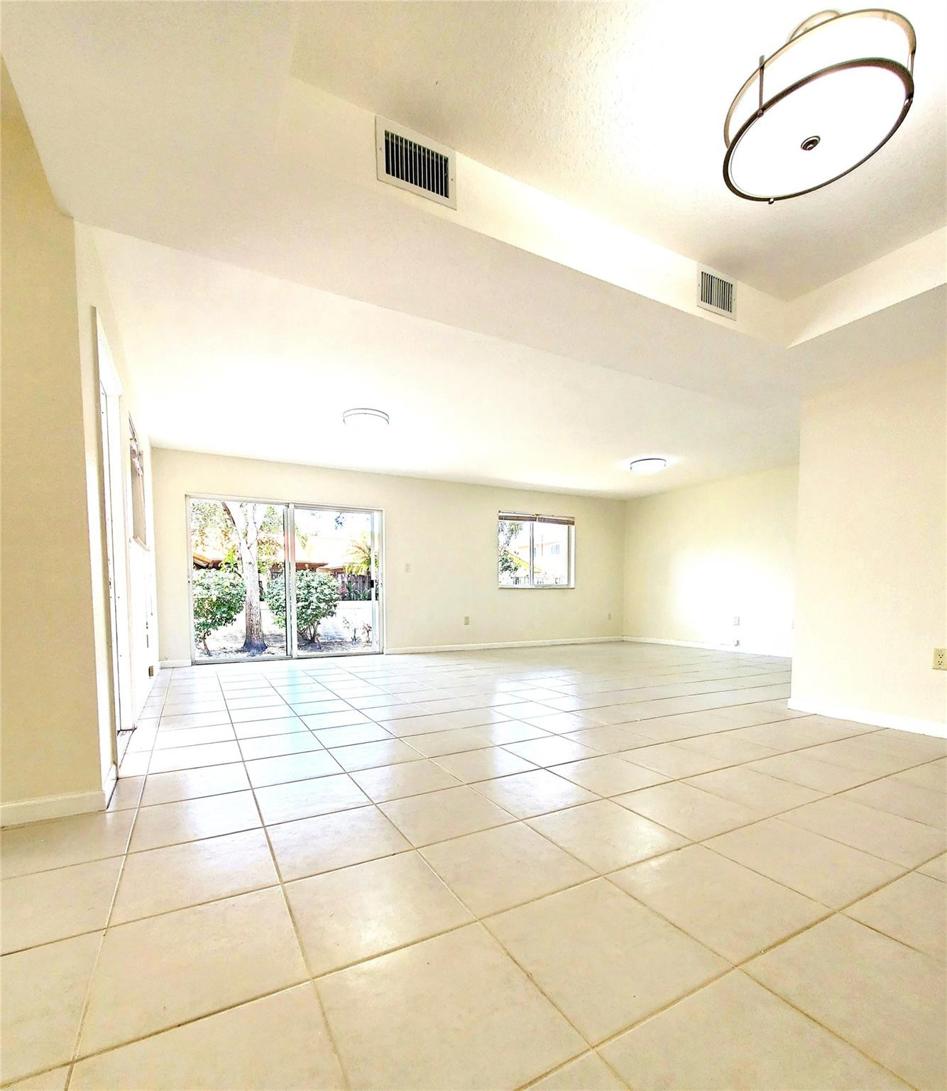 11527 Royal Palm Boulevard
