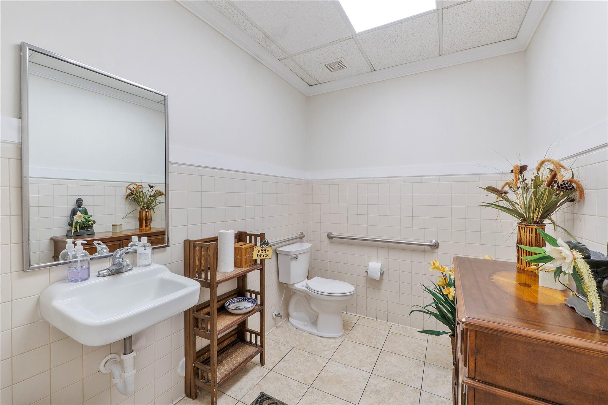 5571 N University Drive 211-212, Coral Springs Unit: 211-212