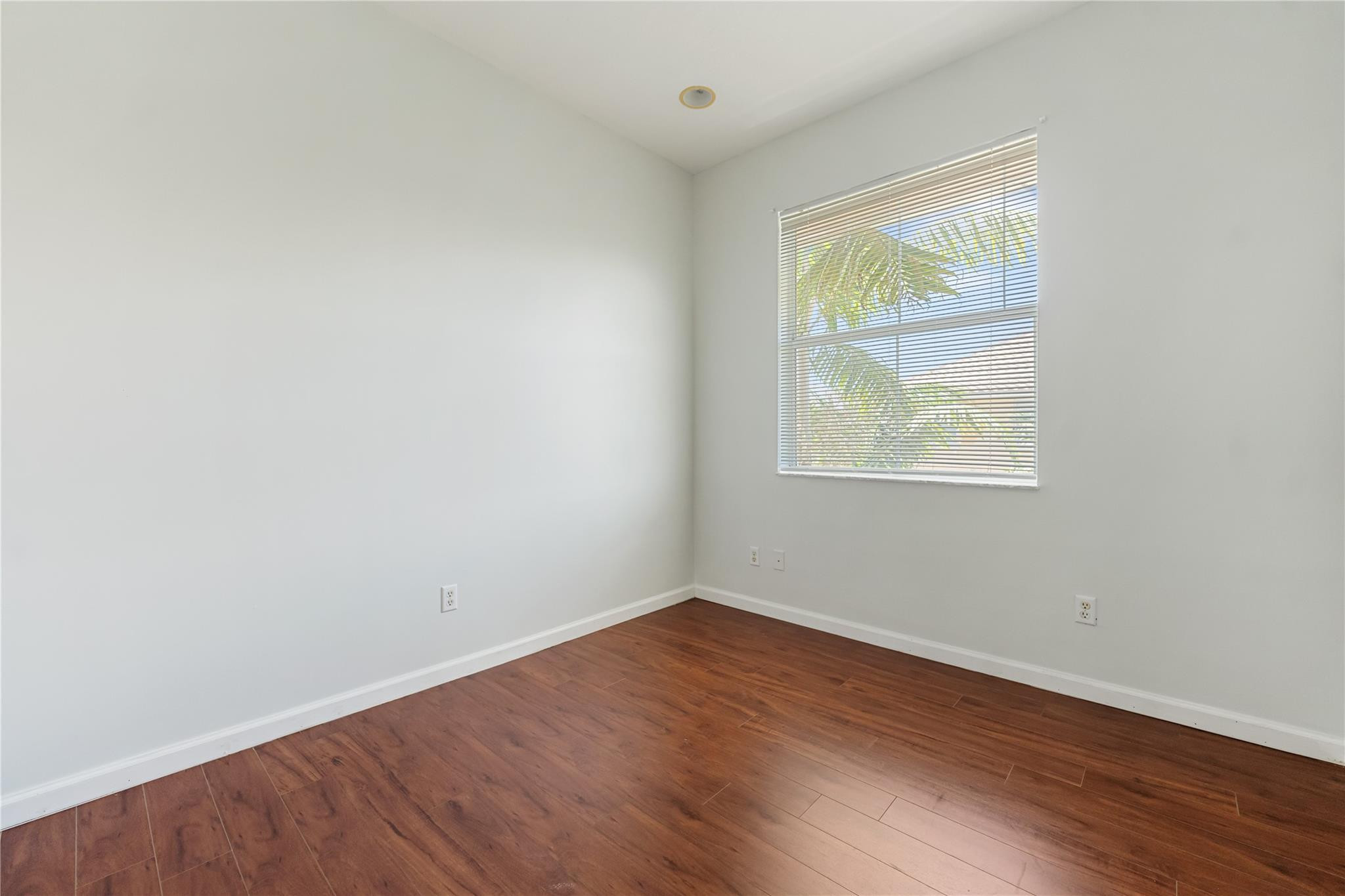 3924 Laurel Lane 3924