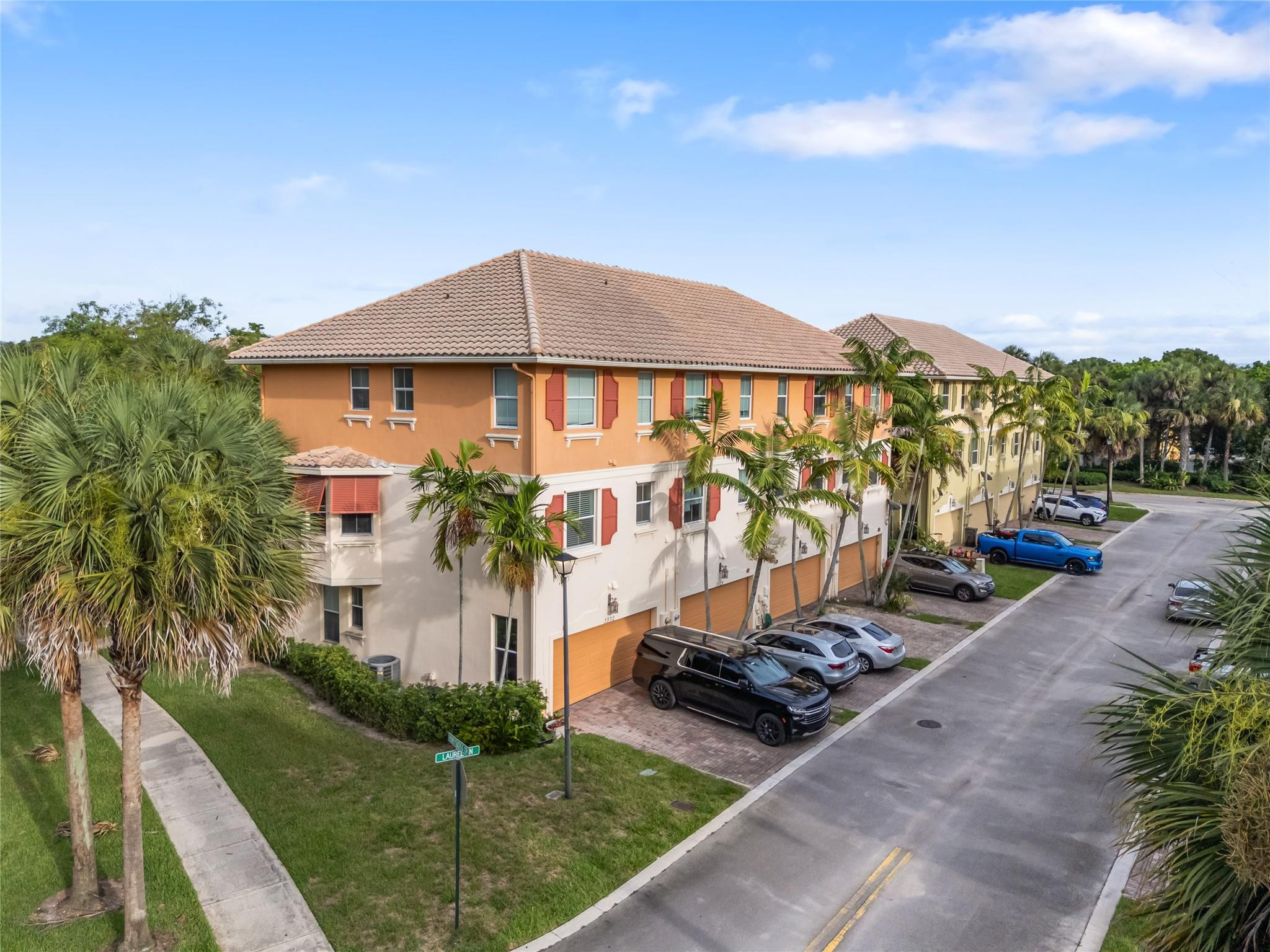 3924 Laurel Lane 3924