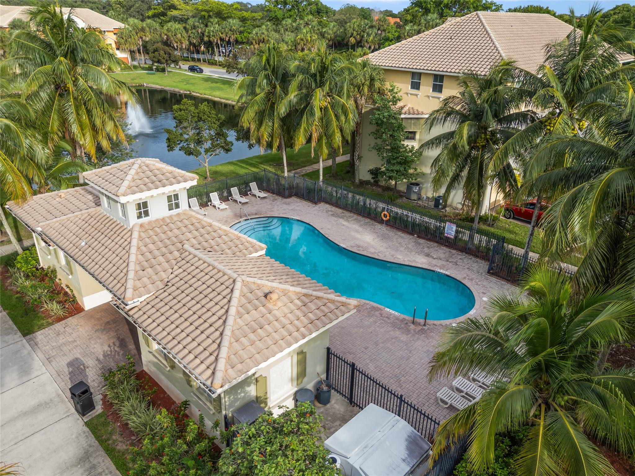 3924 Laurel Lane 3924