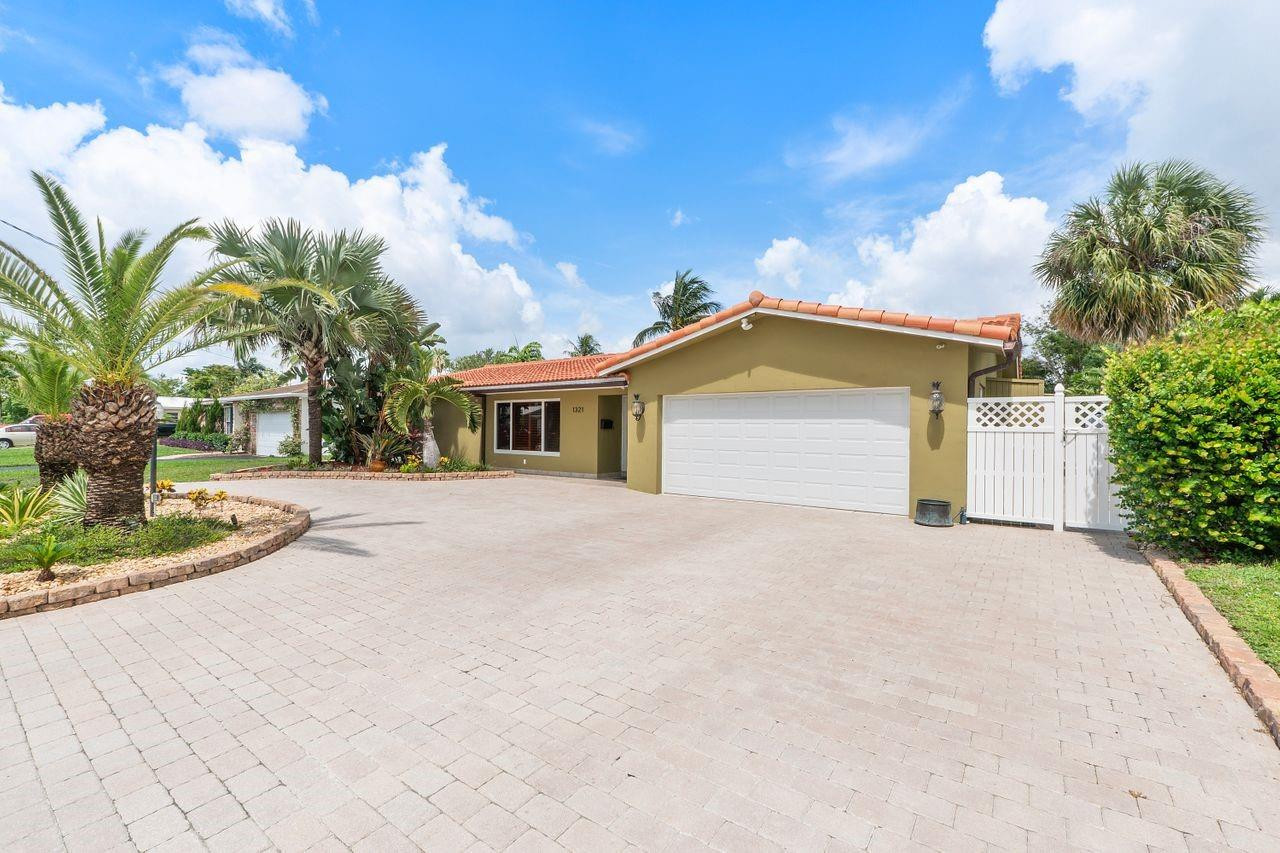 1321 SW 57th Avenue