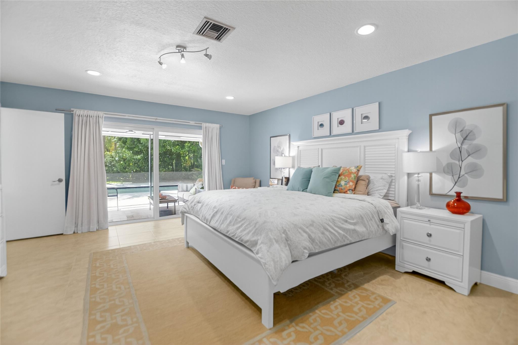 250 Woodlake Lane