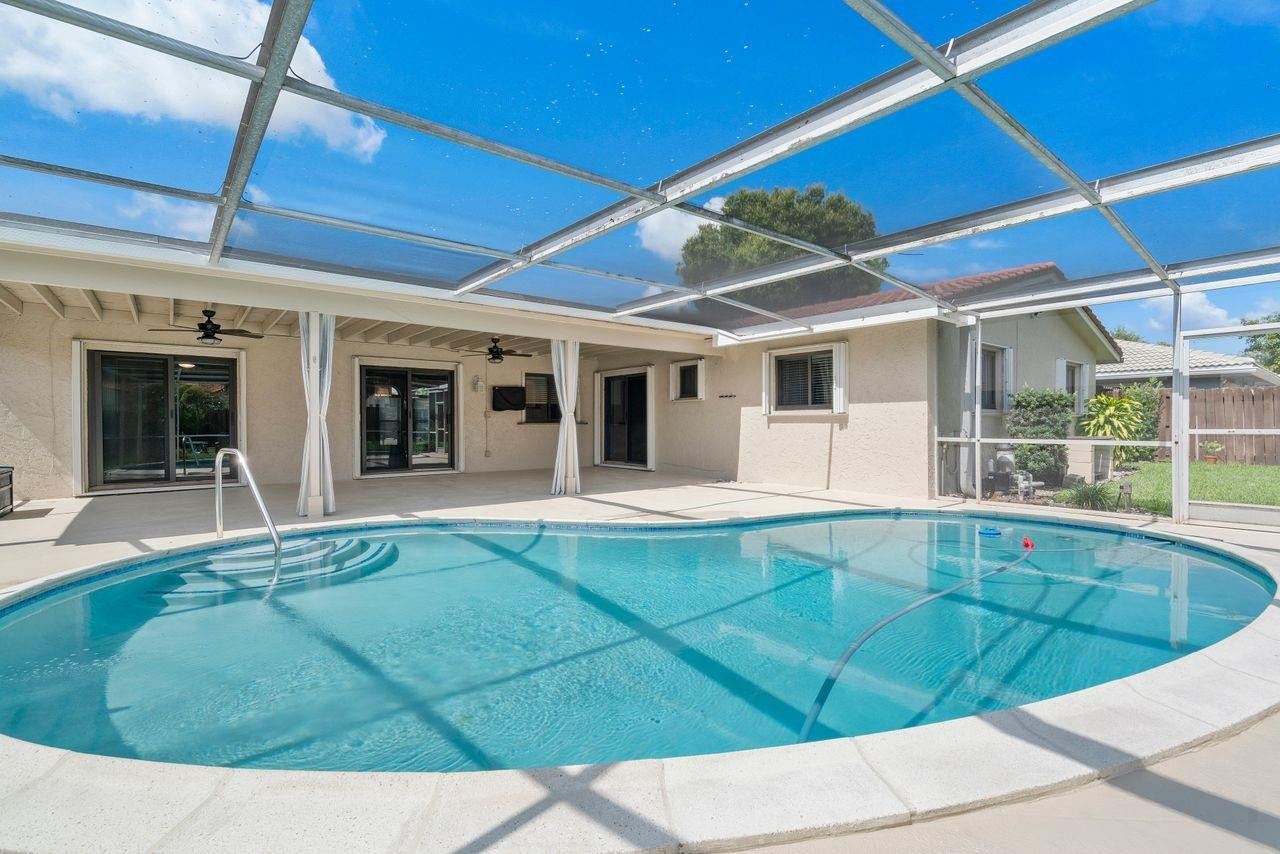 8477 NW 27th Drive