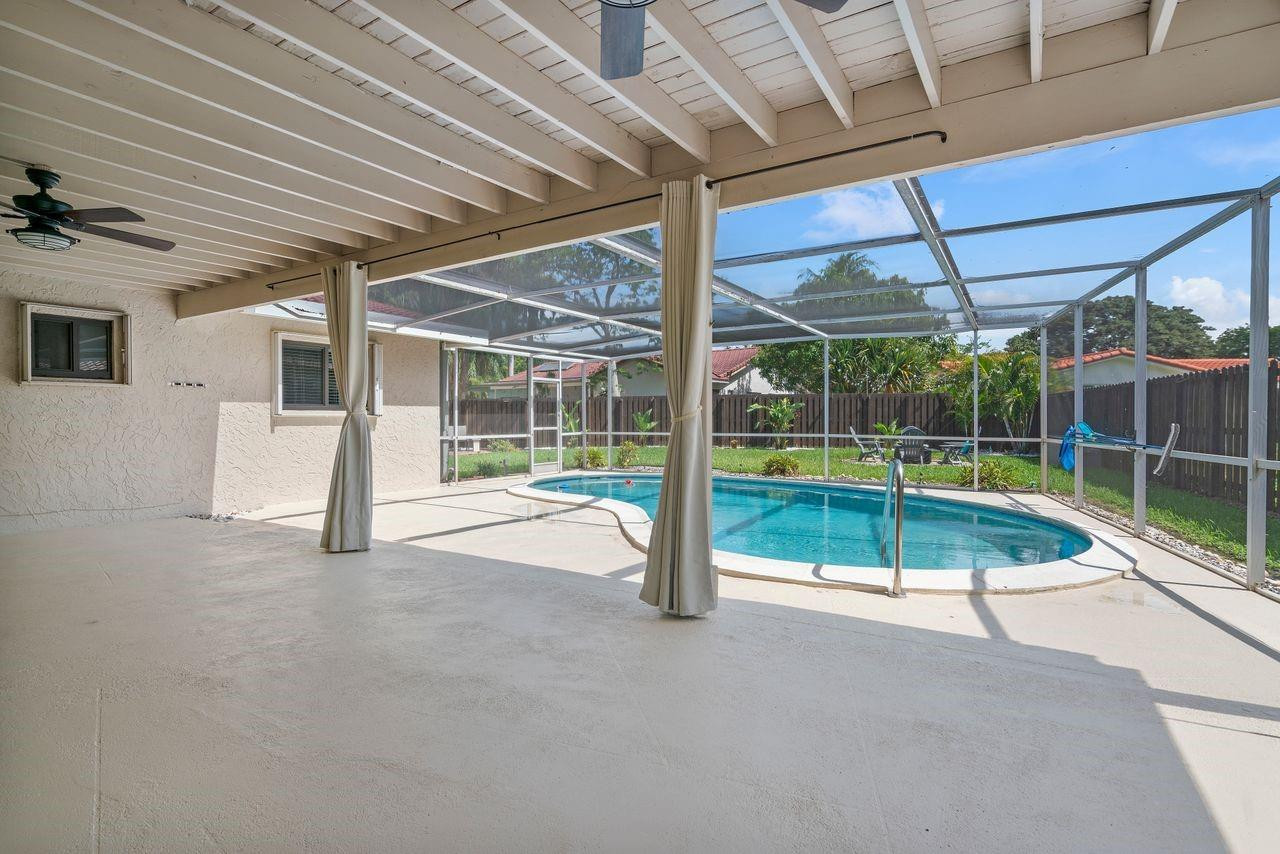 8477 NW 27th Drive
