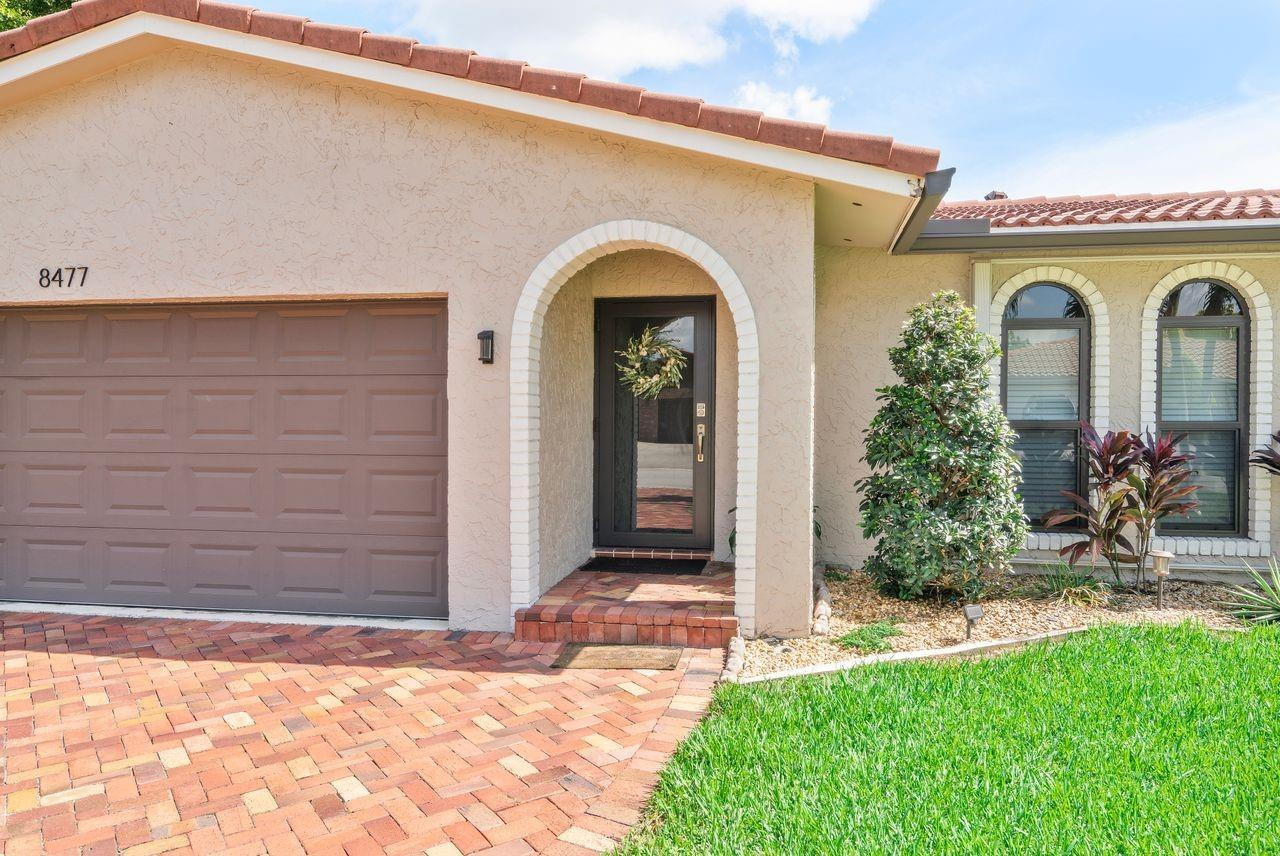 8477 NW 27th Drive