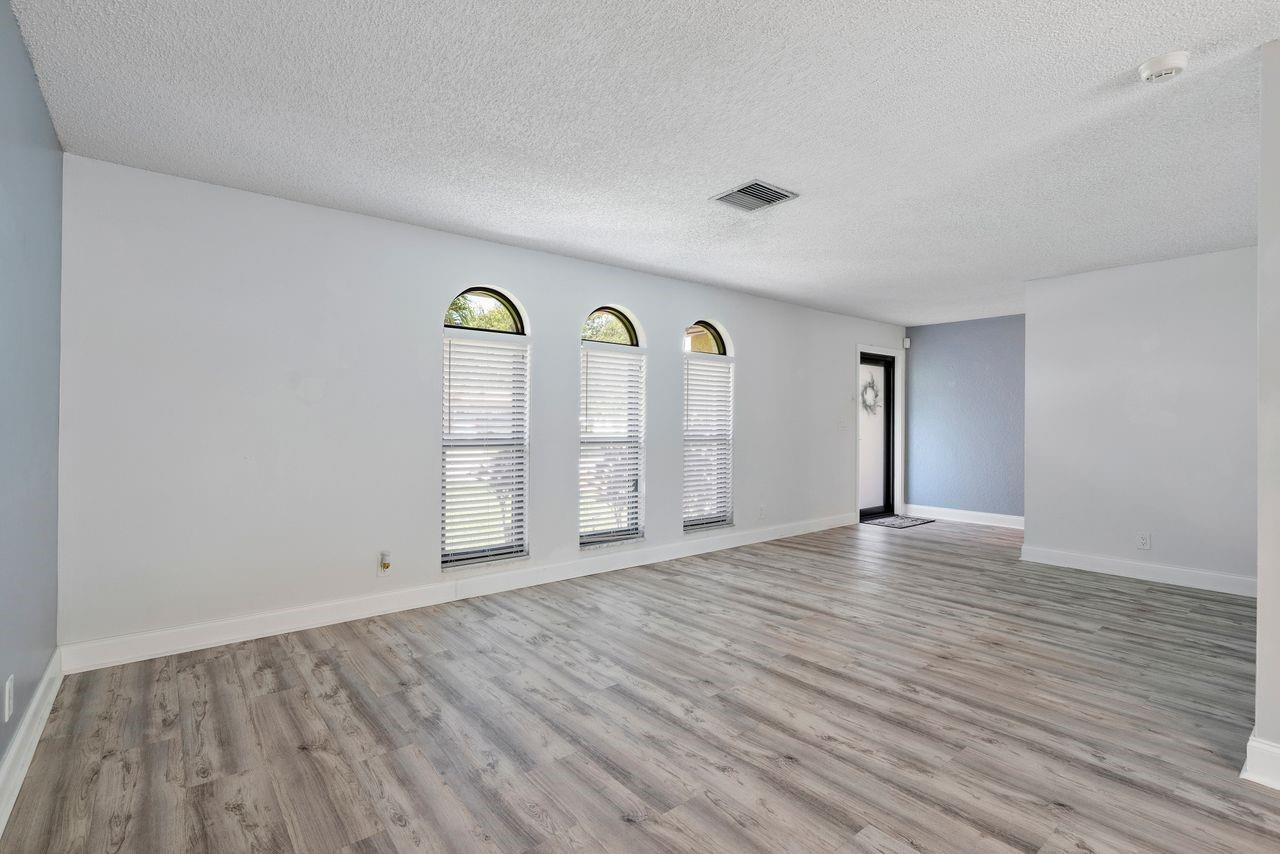8477 NW 27th Drive