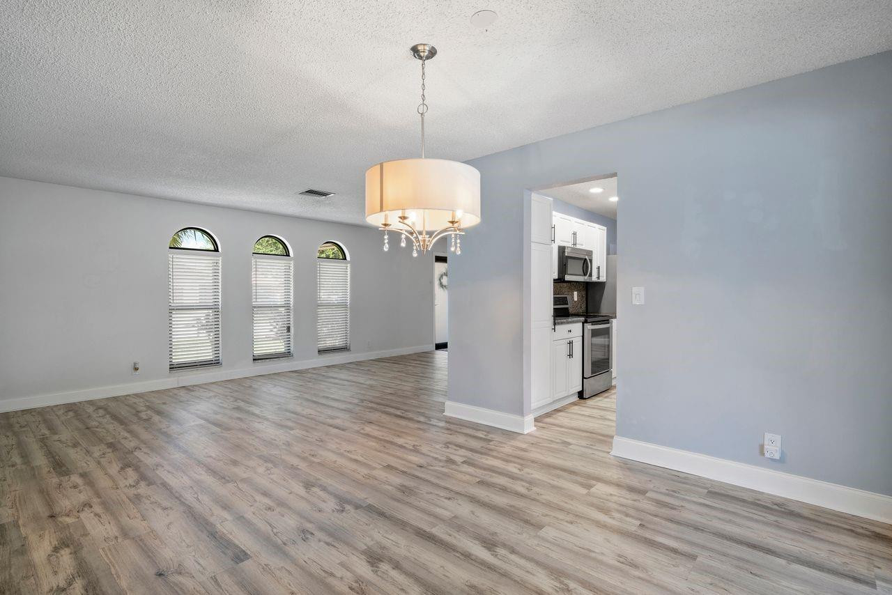 8477 NW 27th Drive