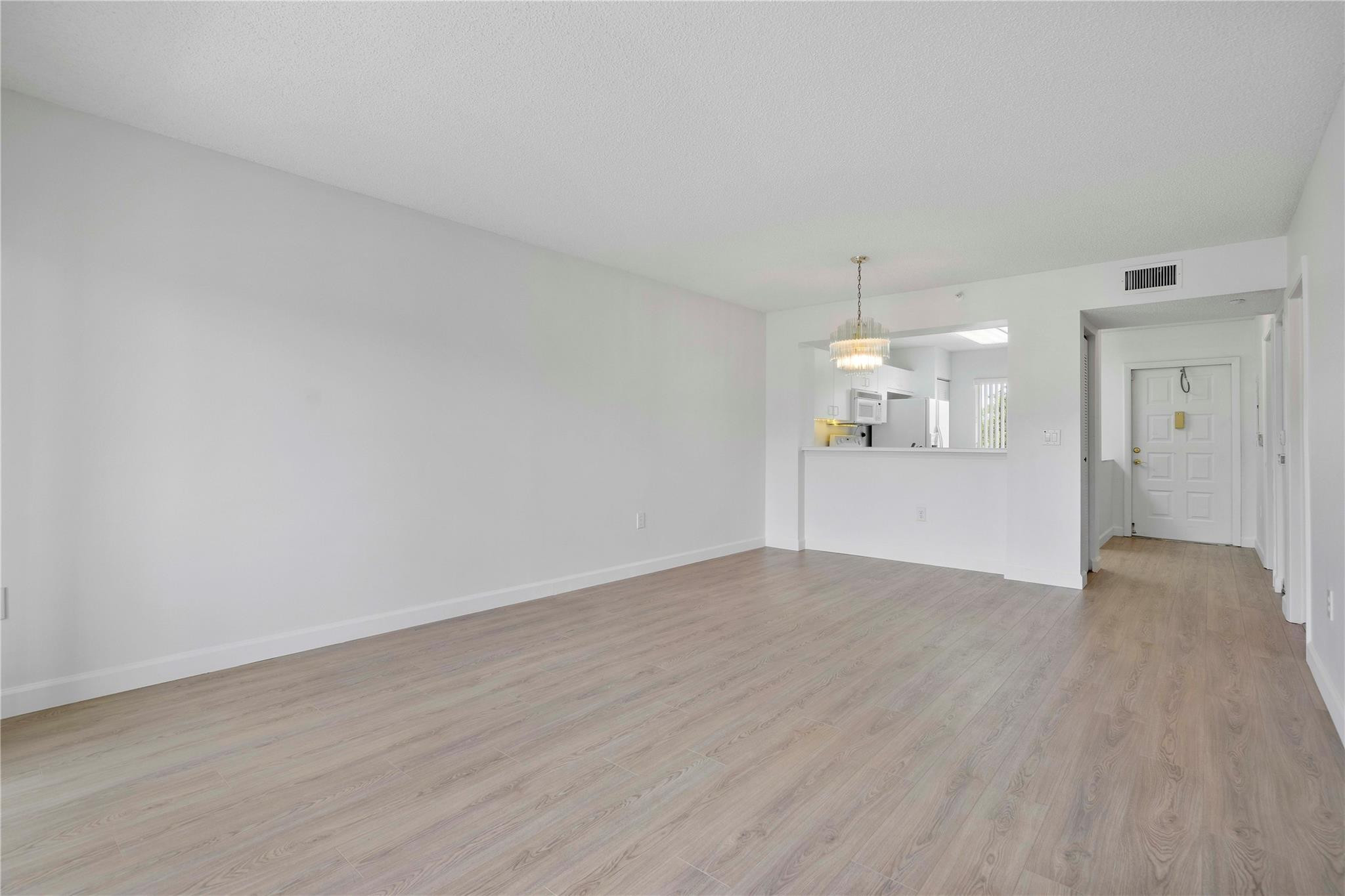 9537 Weldon Circle i309