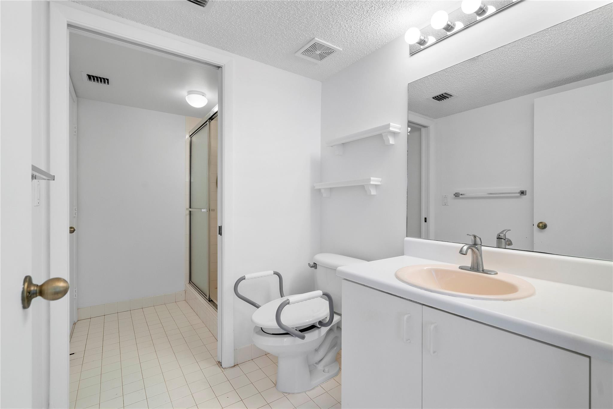 9537 Weldon Circle i309