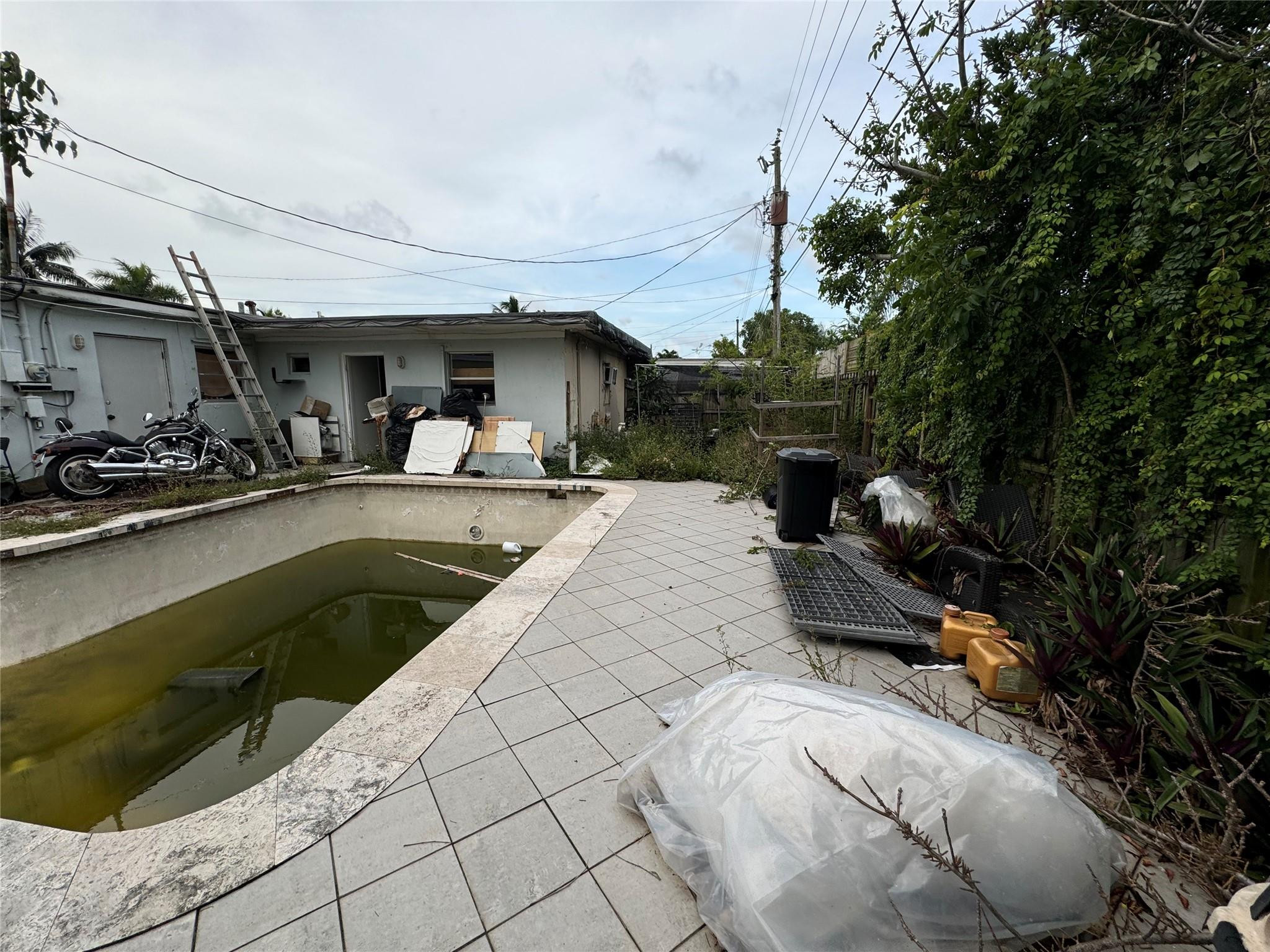 510 NE 58th Court
