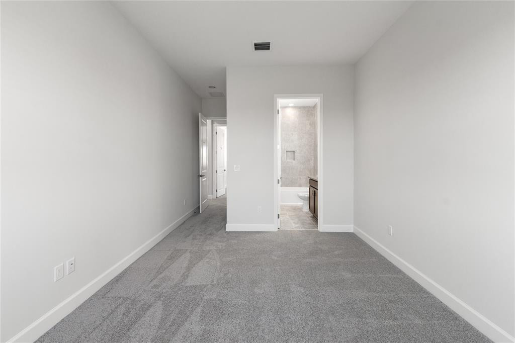 15000 Redcove Place
