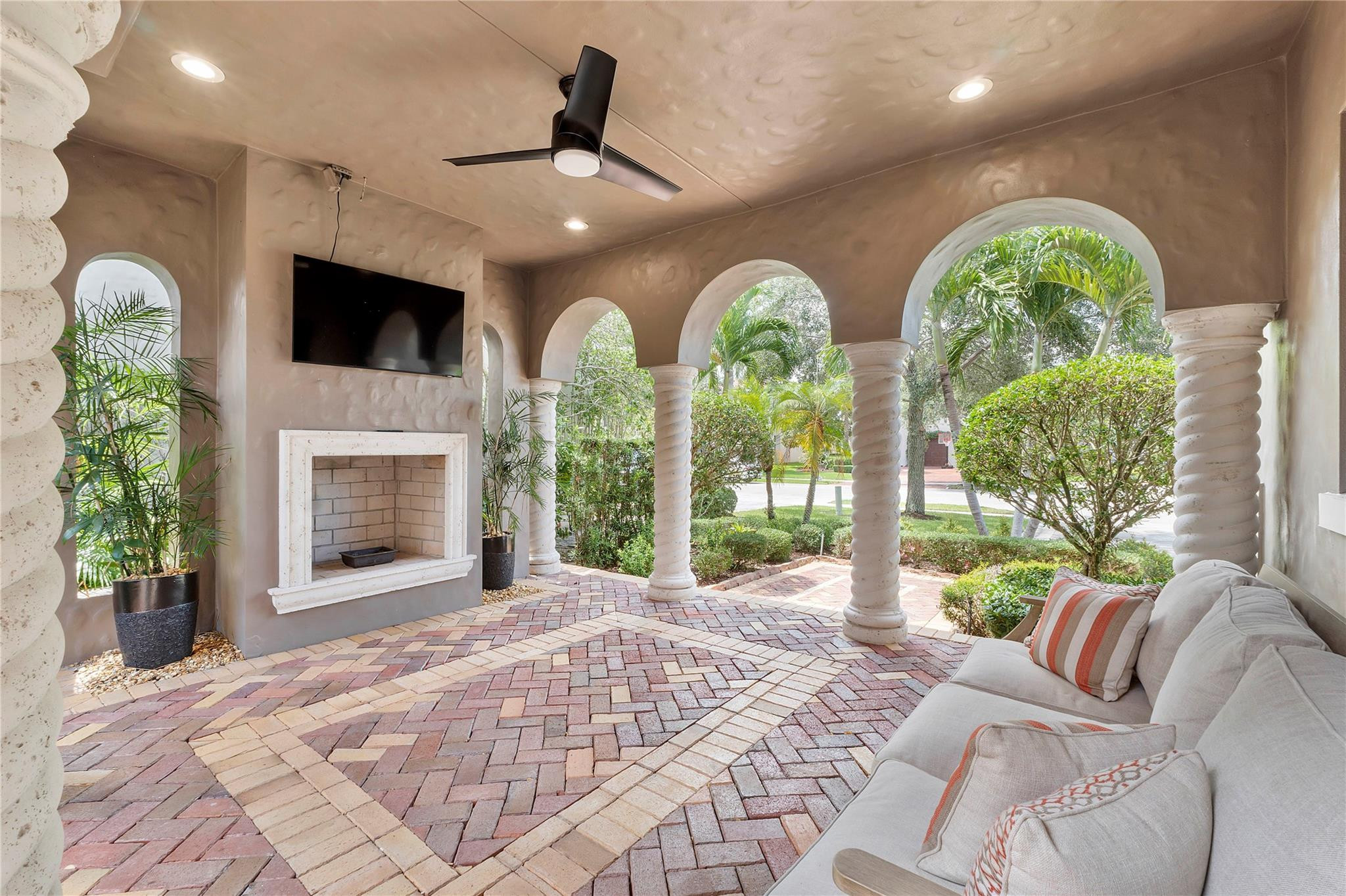9681 Ginger Court
