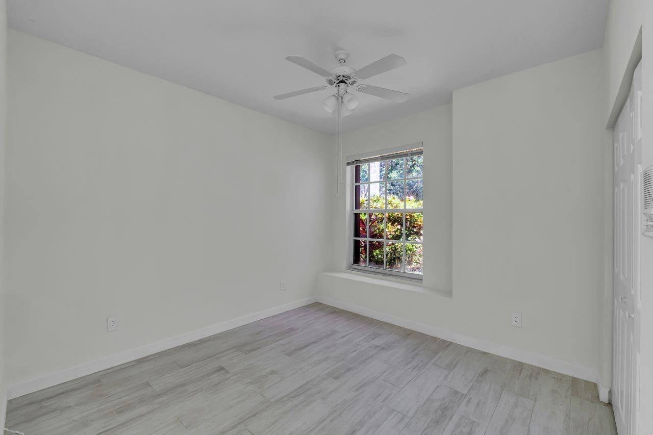 7665 NW 71st Terrace