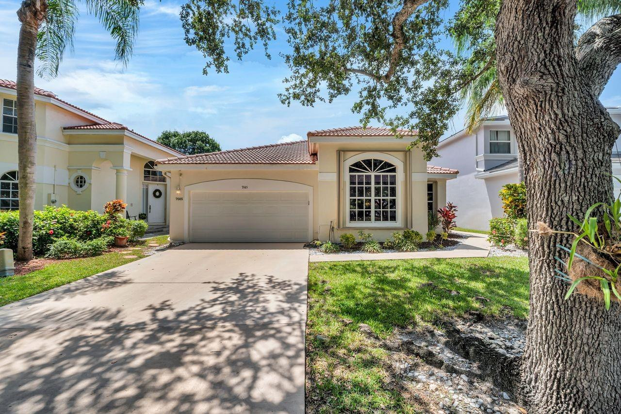 7665 NW 71st Terrace