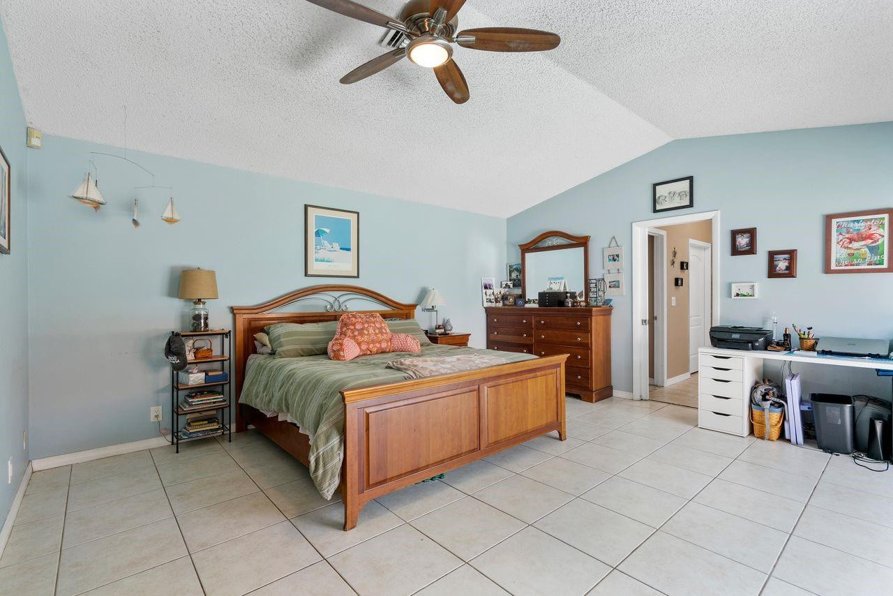5064 NW 66th Lane