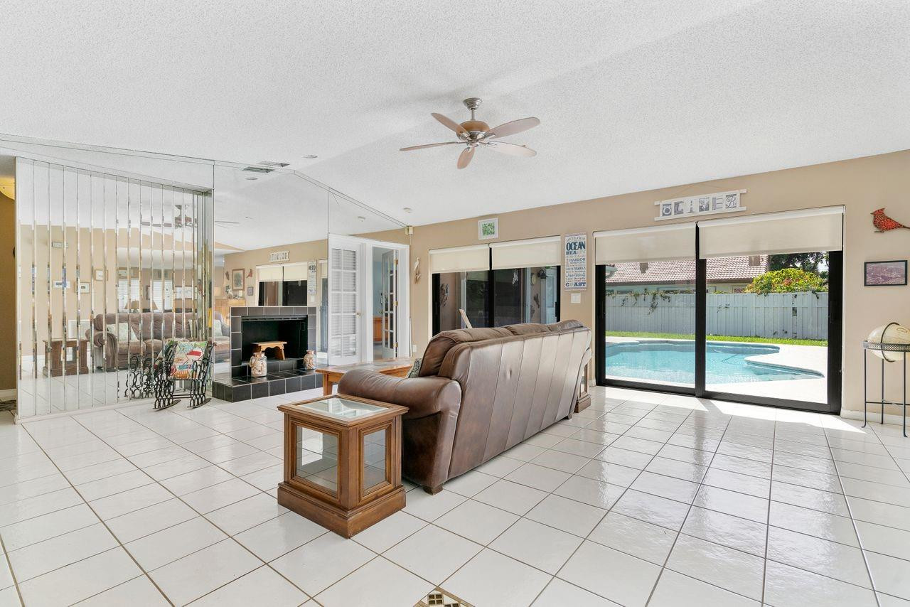 5064 NW 66th Lane