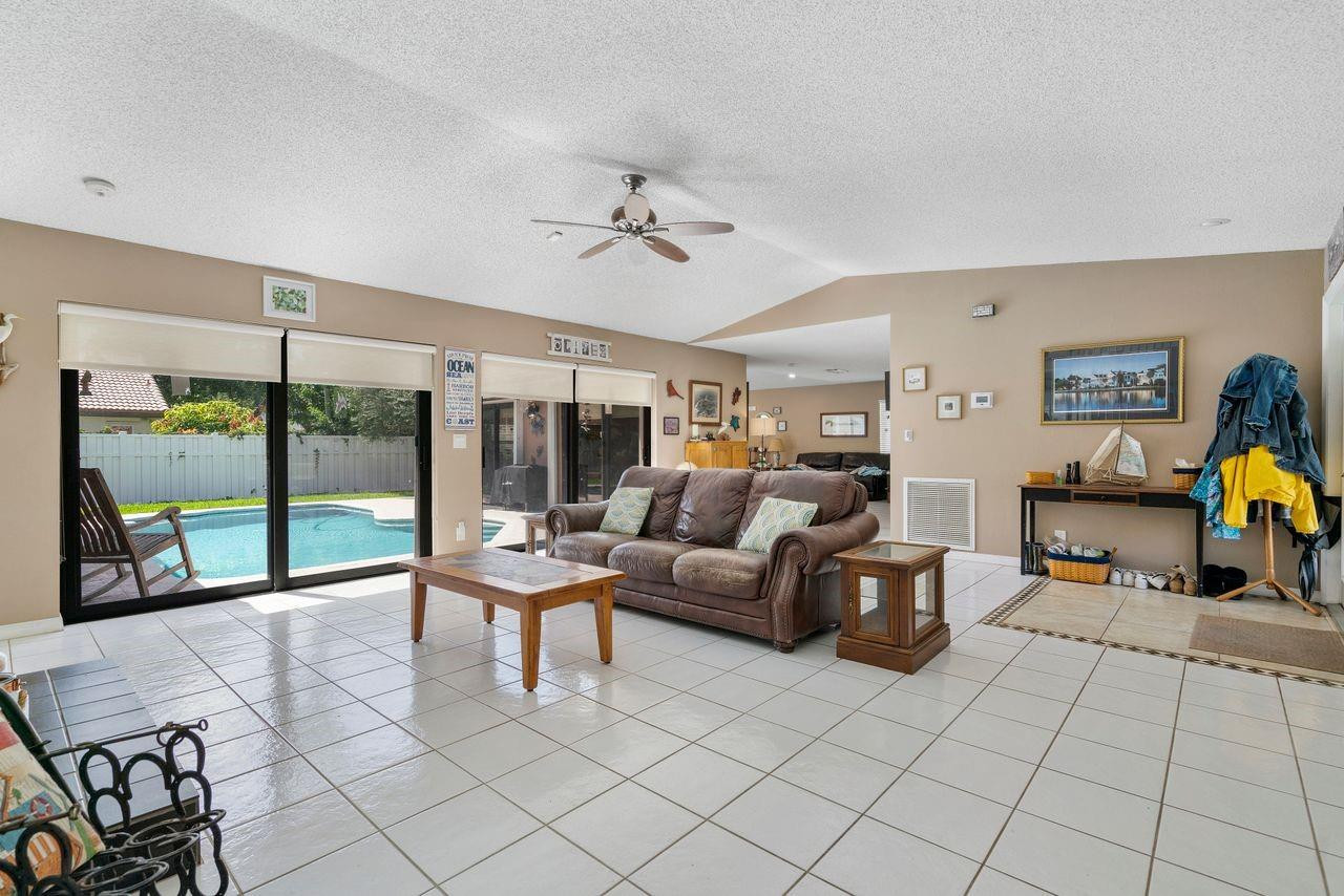 5064 NW 66th Lane