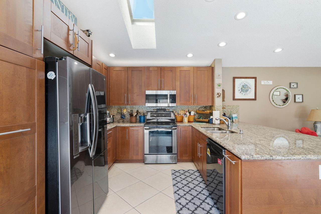 5064 NW 66th Lane
