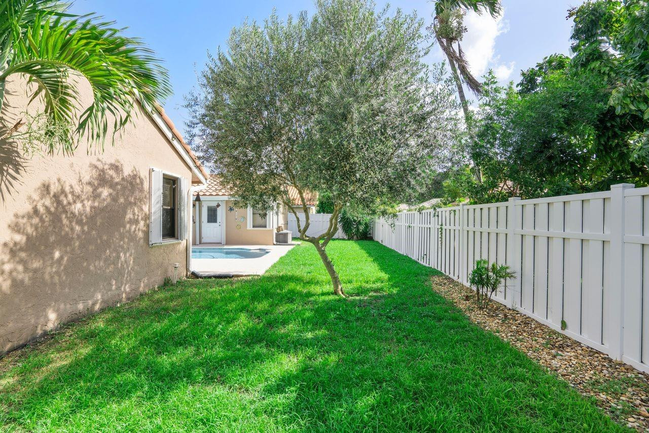 5064 NW 66th Lane