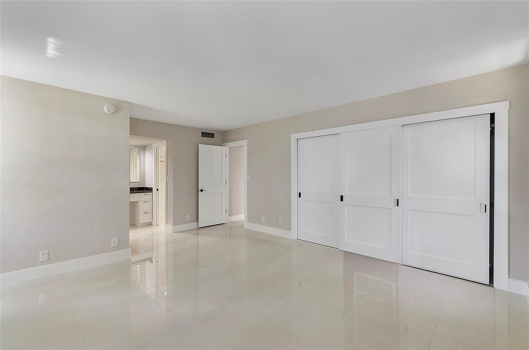 605 Oaks Drive 210