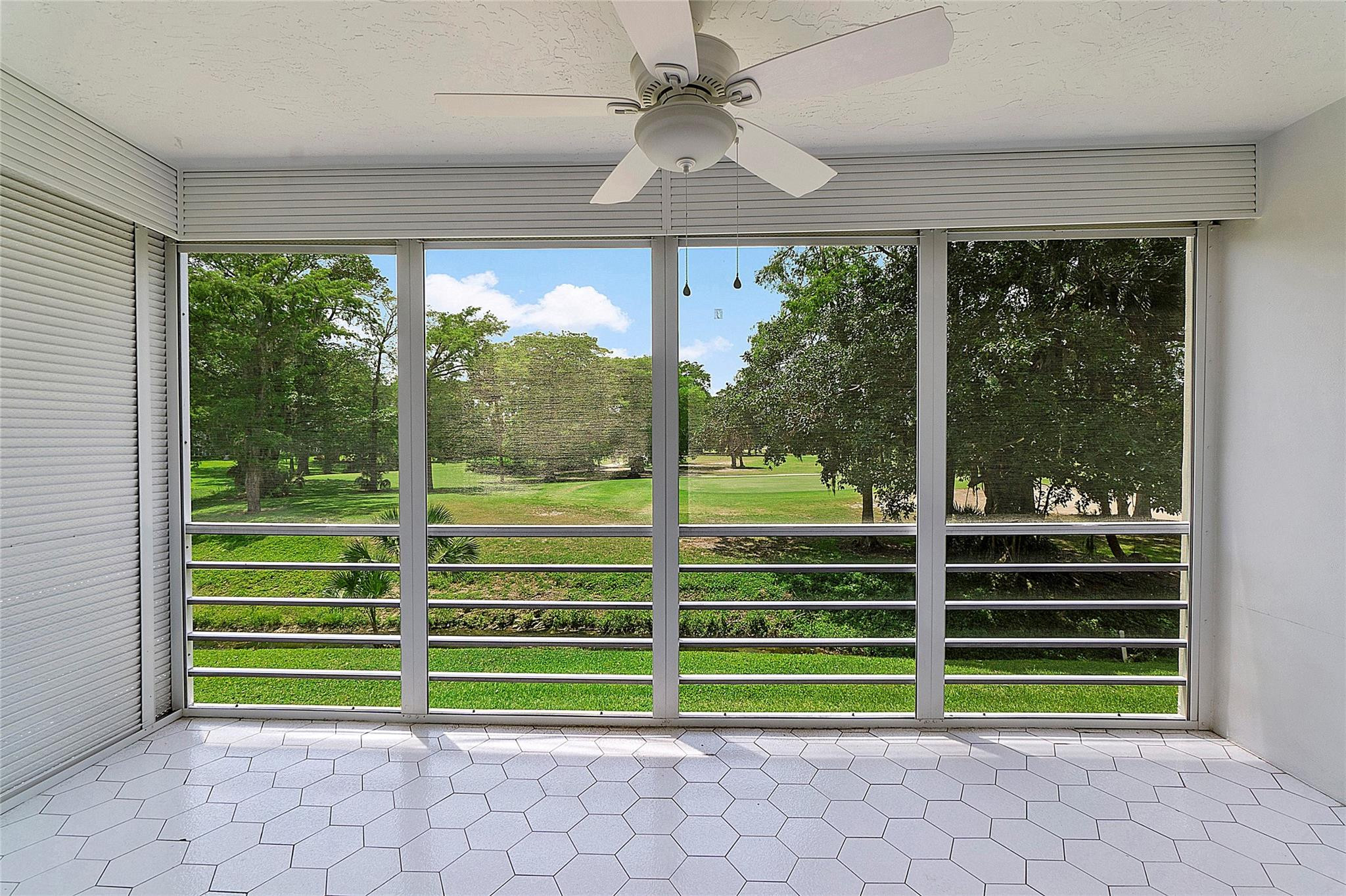 605 Oaks Drive 210