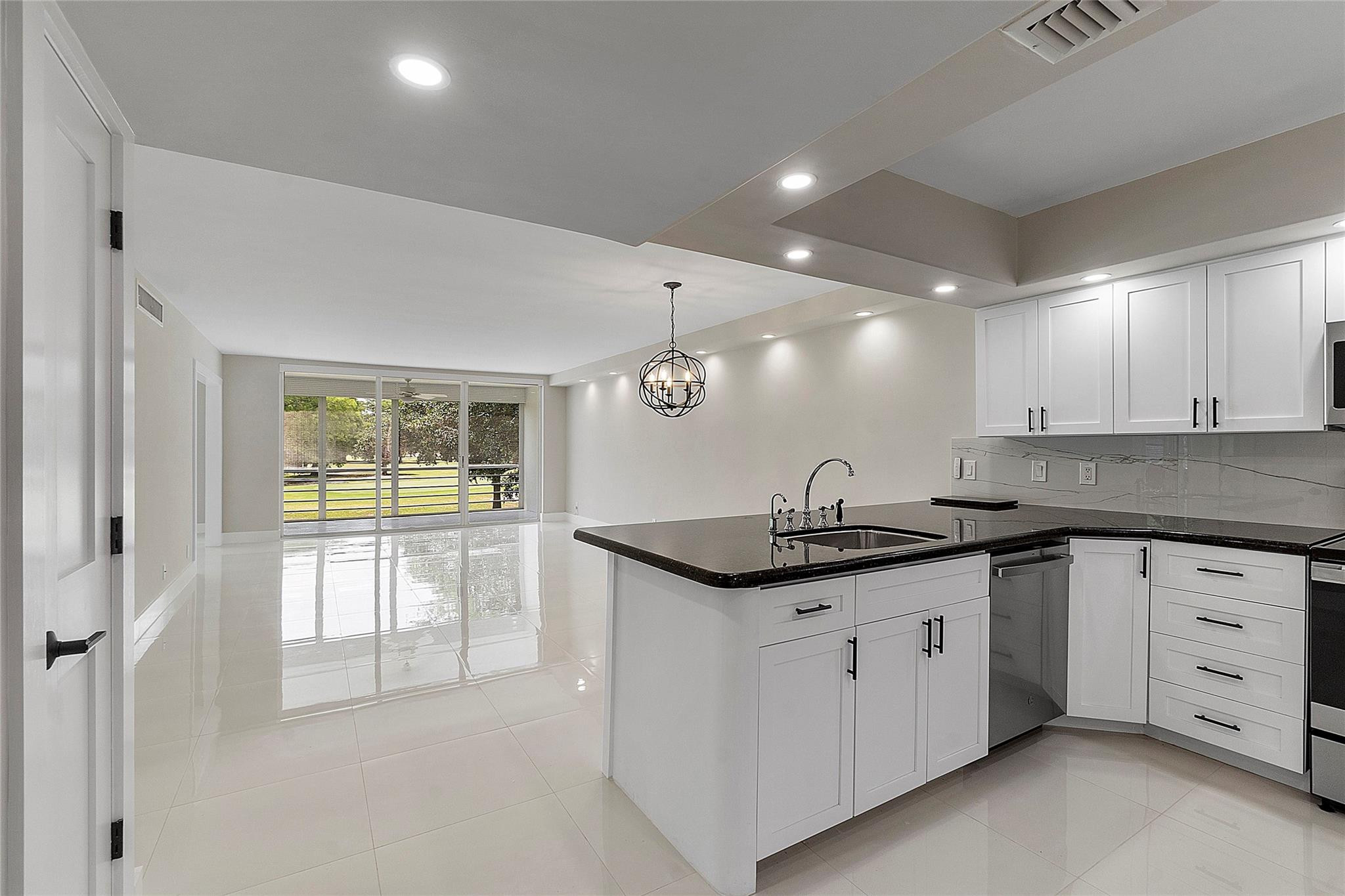 605 Oaks Drive 210