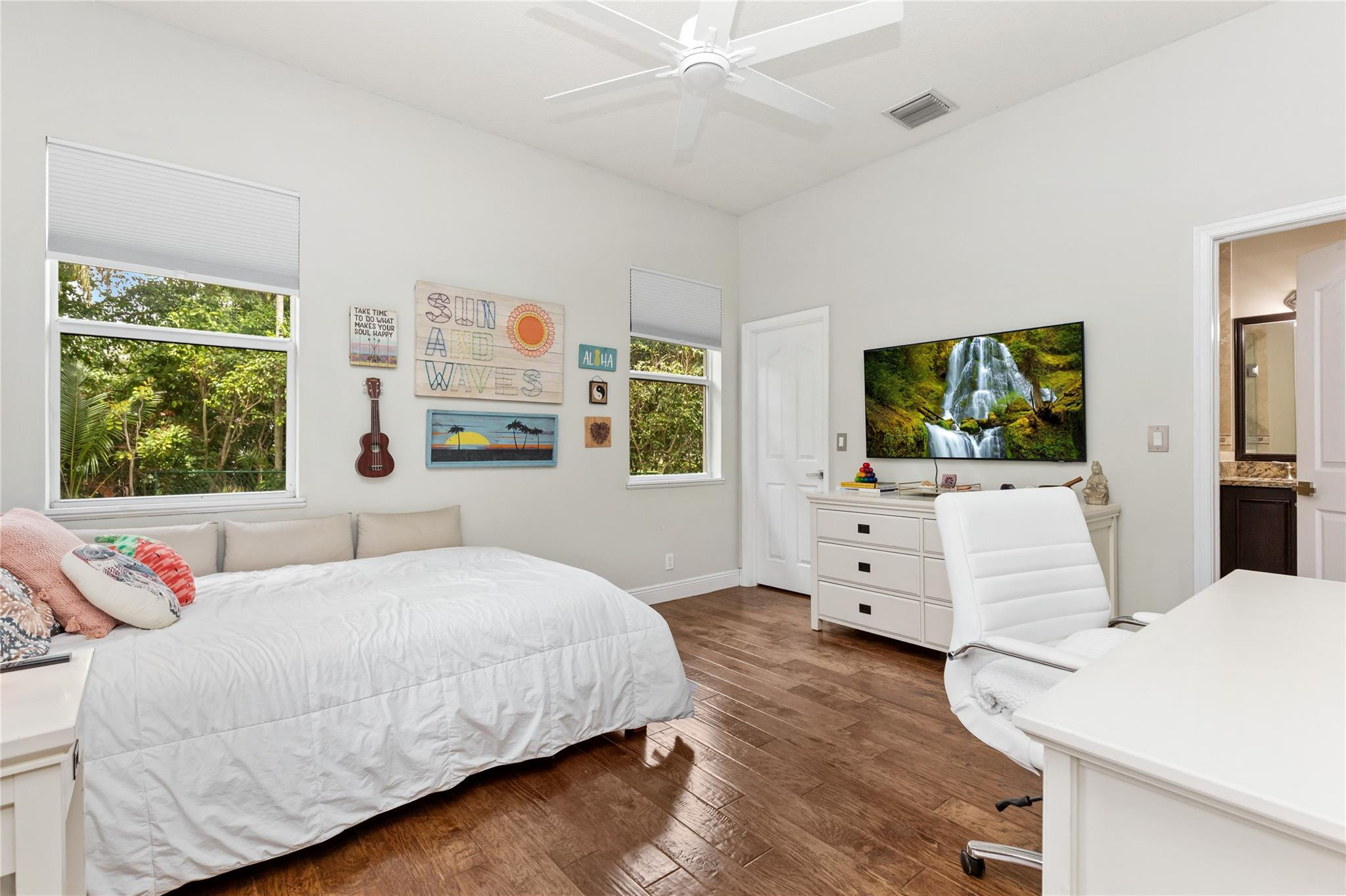 9690 NW 59th Court