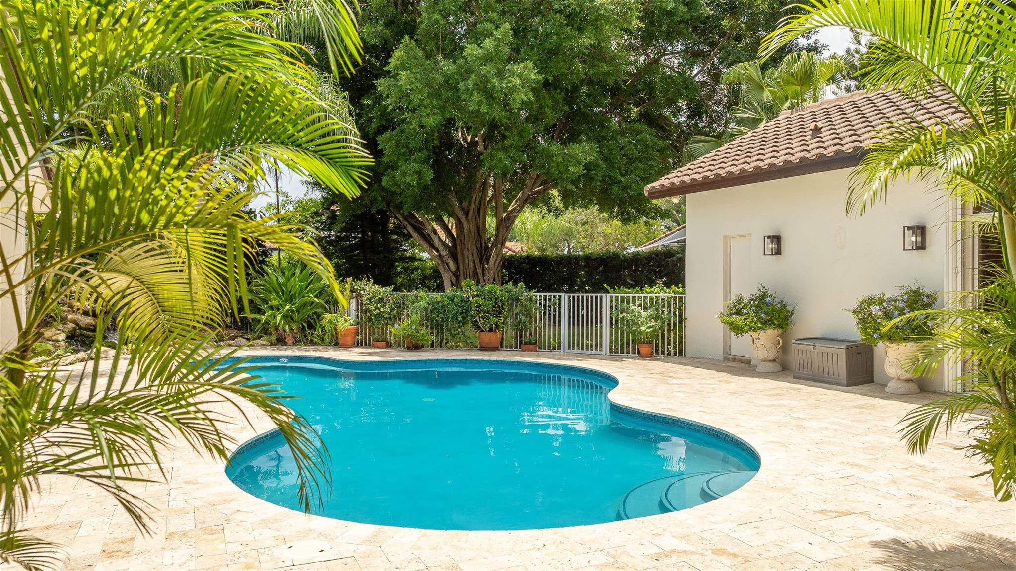 9690 NW 59th Court