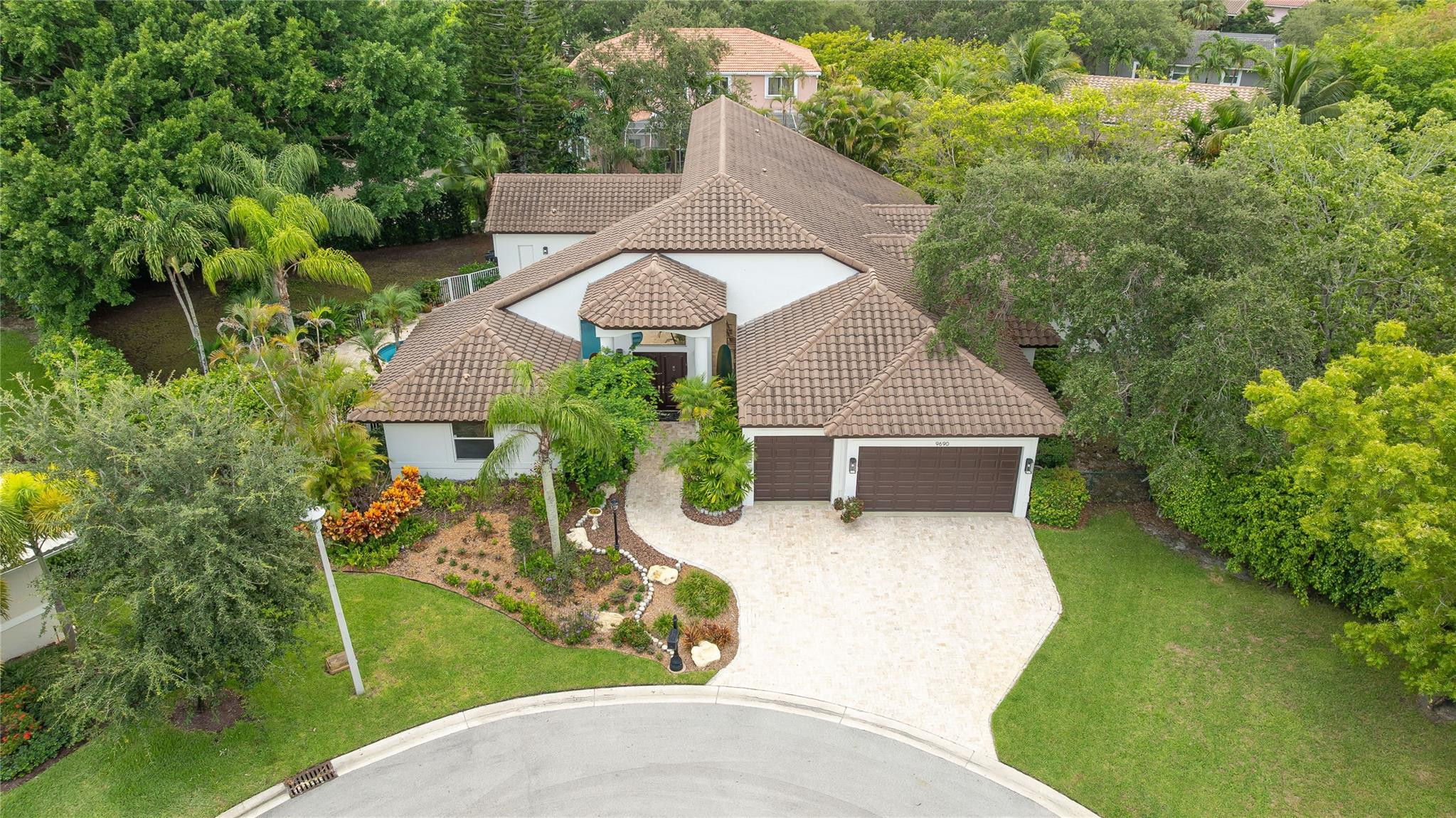 9690 NW 59th Court