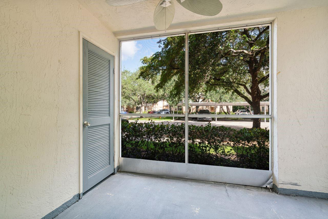 9899 Westview Drive 516