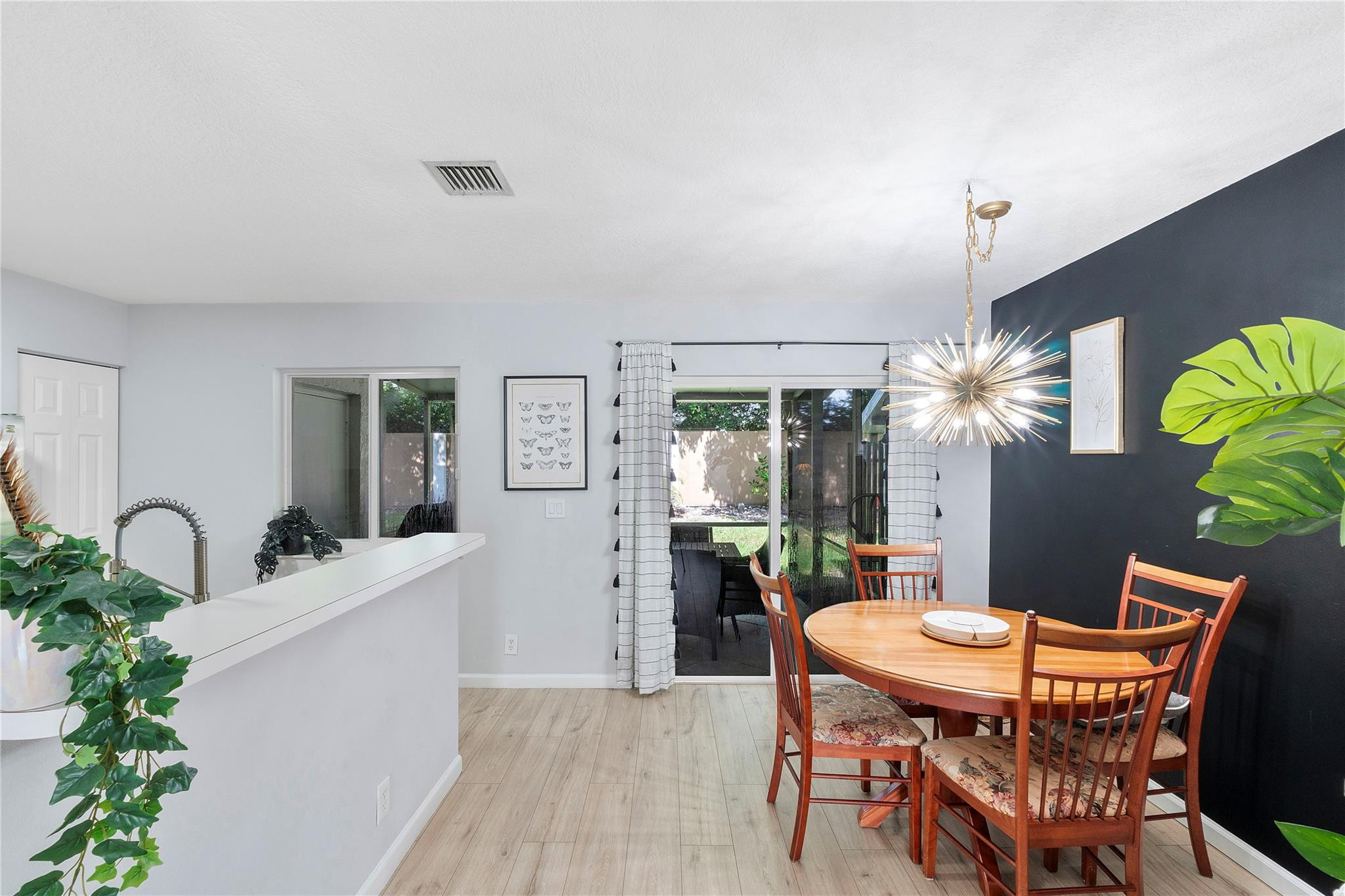 1367 SW 48th Terrace