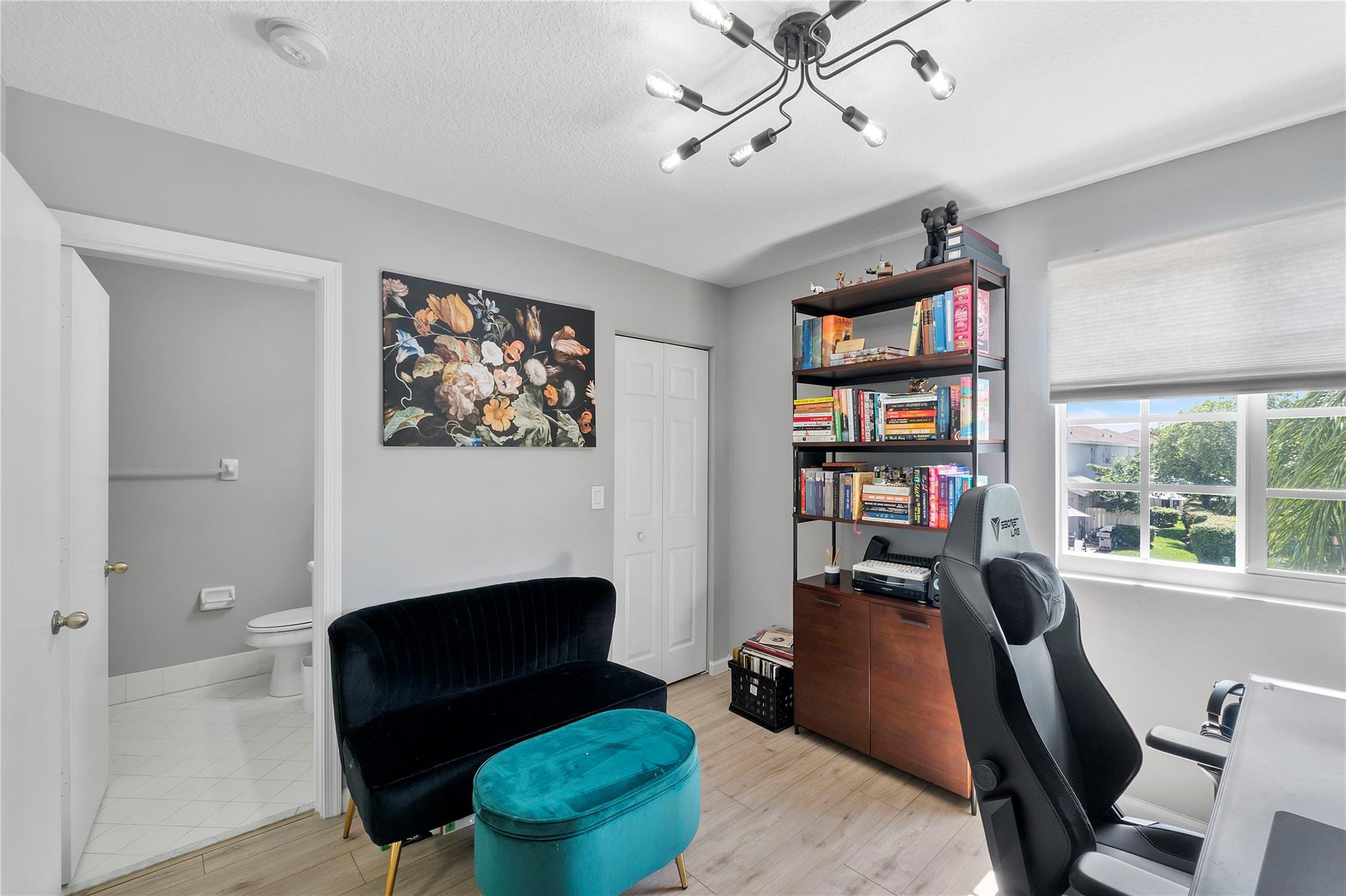 1367 SW 48th Terrace