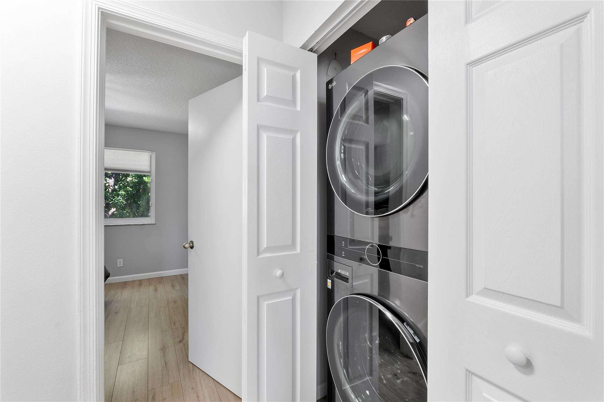1367 SW 48th Terrace