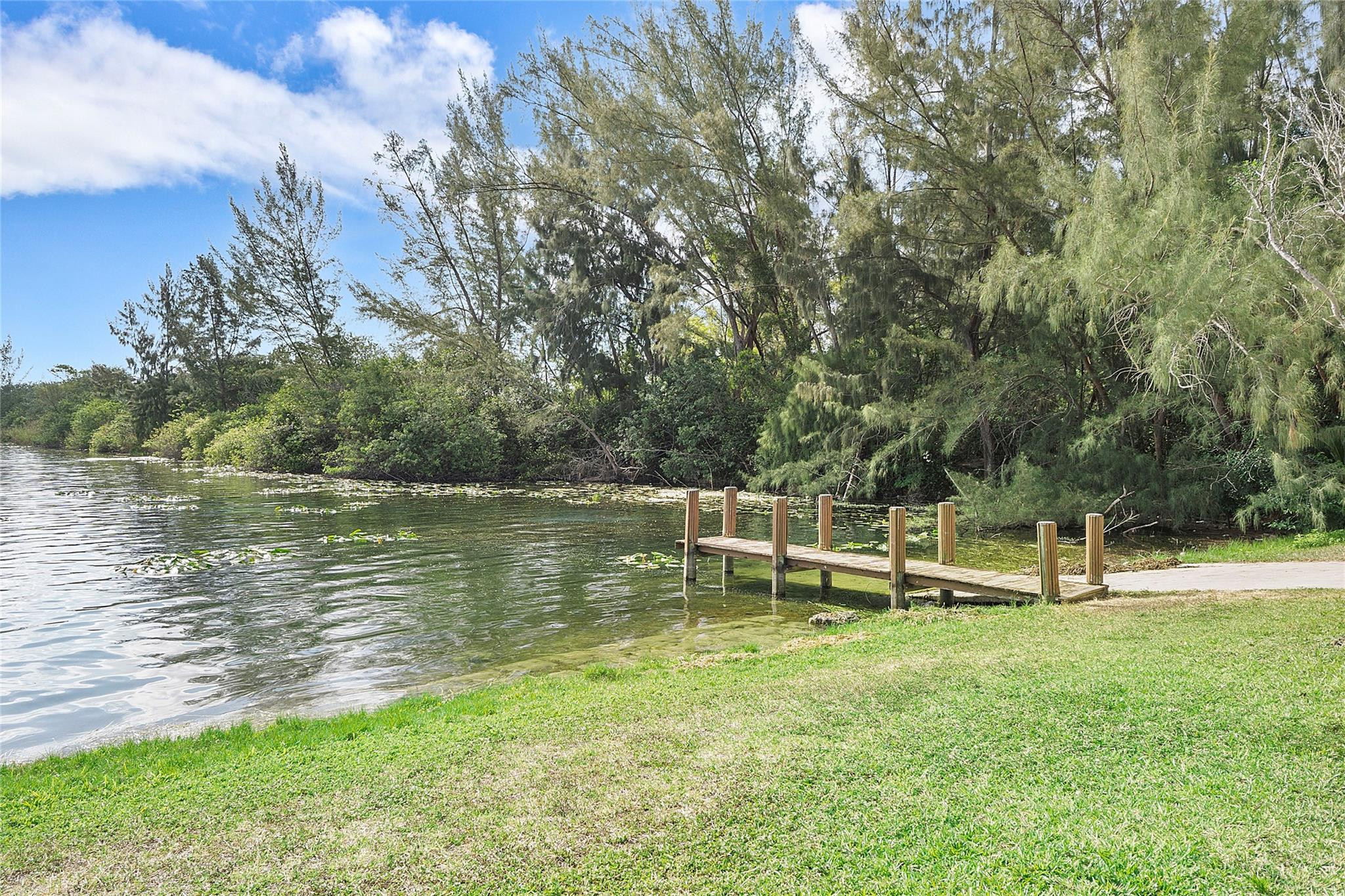 1367 SW 48th Terrace